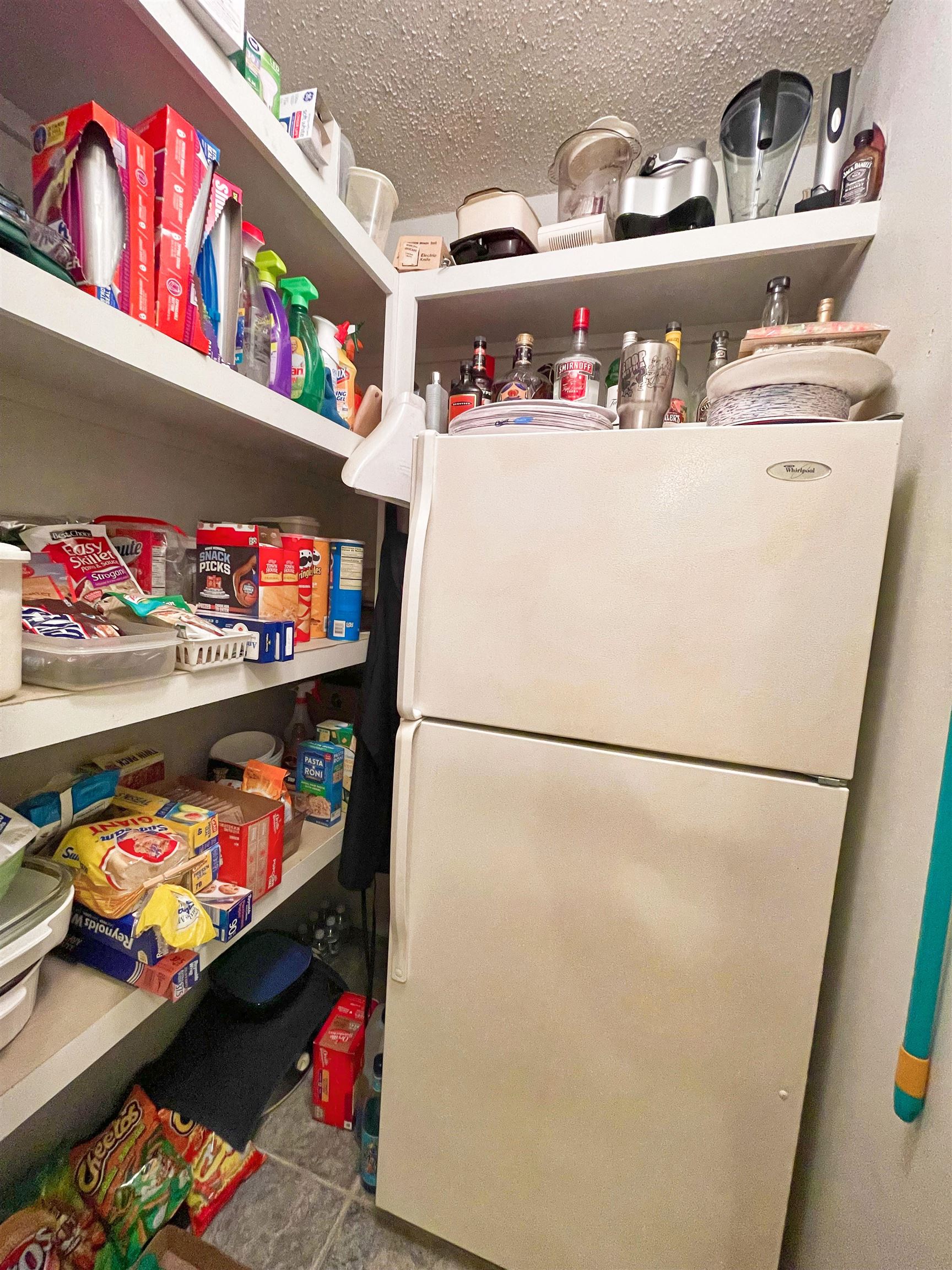 LAKEWOOD HILLS CONDO - Residential