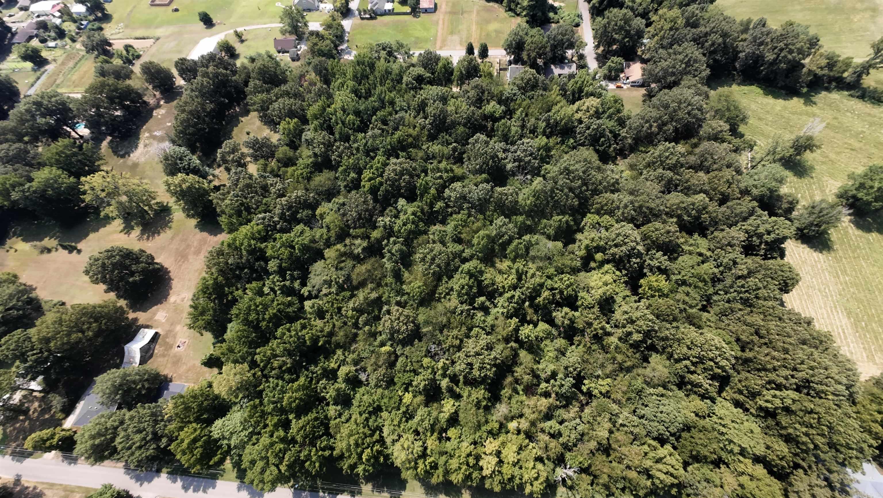 M&B PIGGOTT 2-20-8 - Land