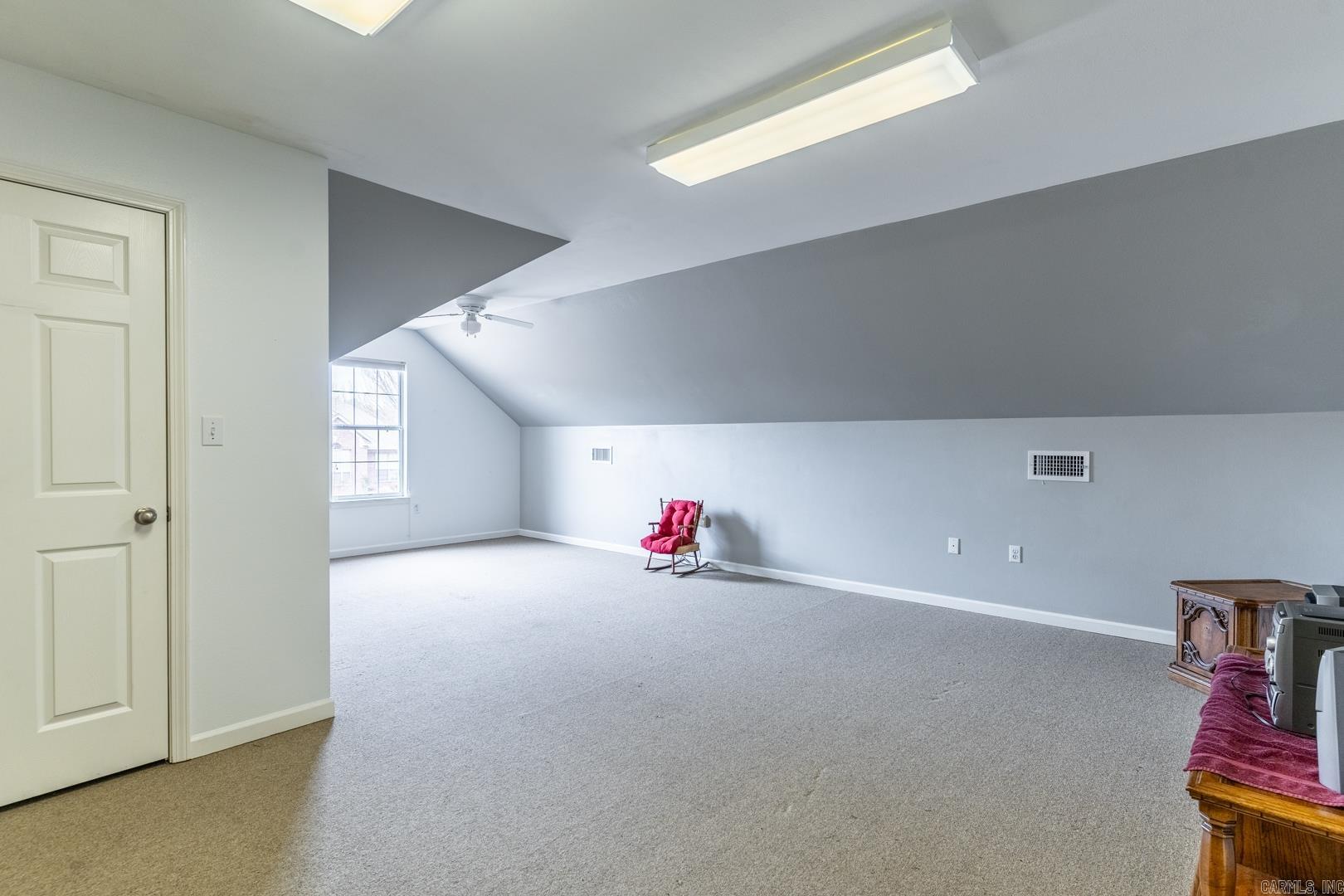 WINDSOR PARK - Residential