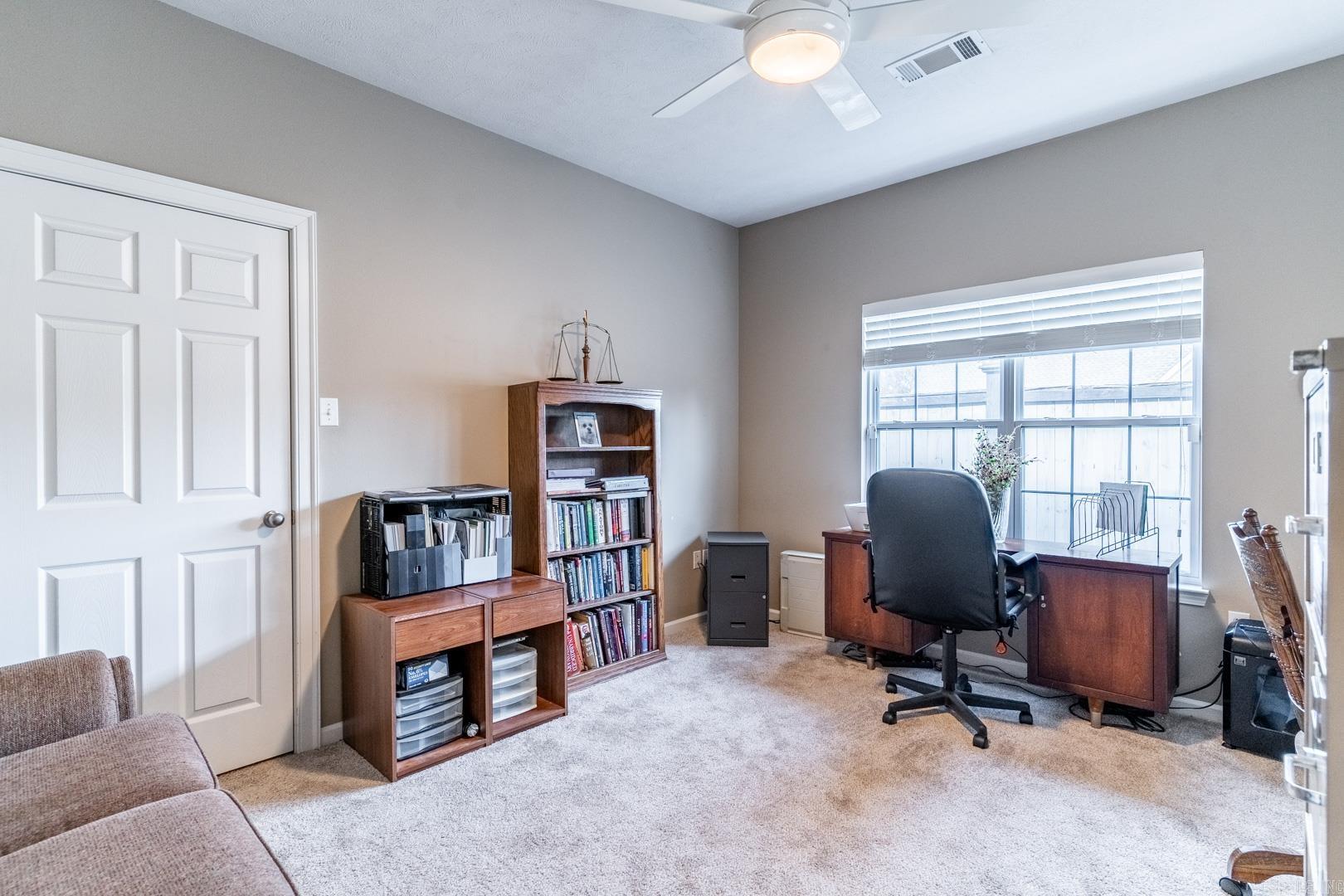 WINDSOR PARK - Residential