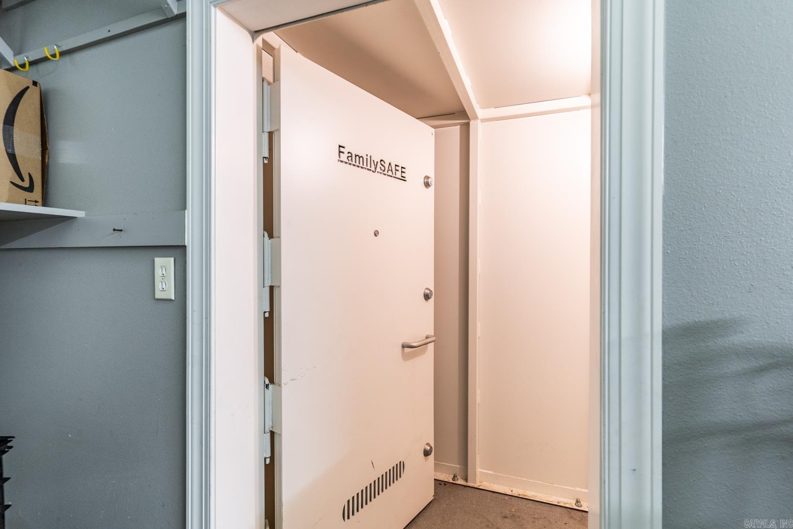 WINDSOR PARK - Residential