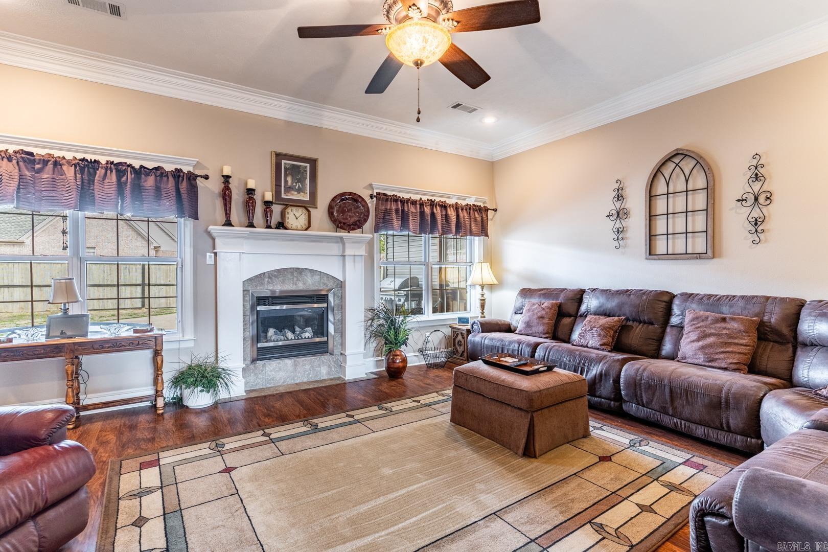 WINDSOR PARK - Residential