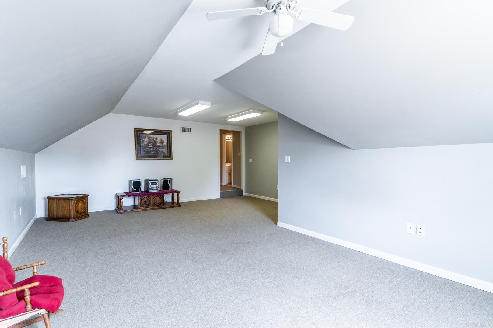 WINDSOR PARK - Residential