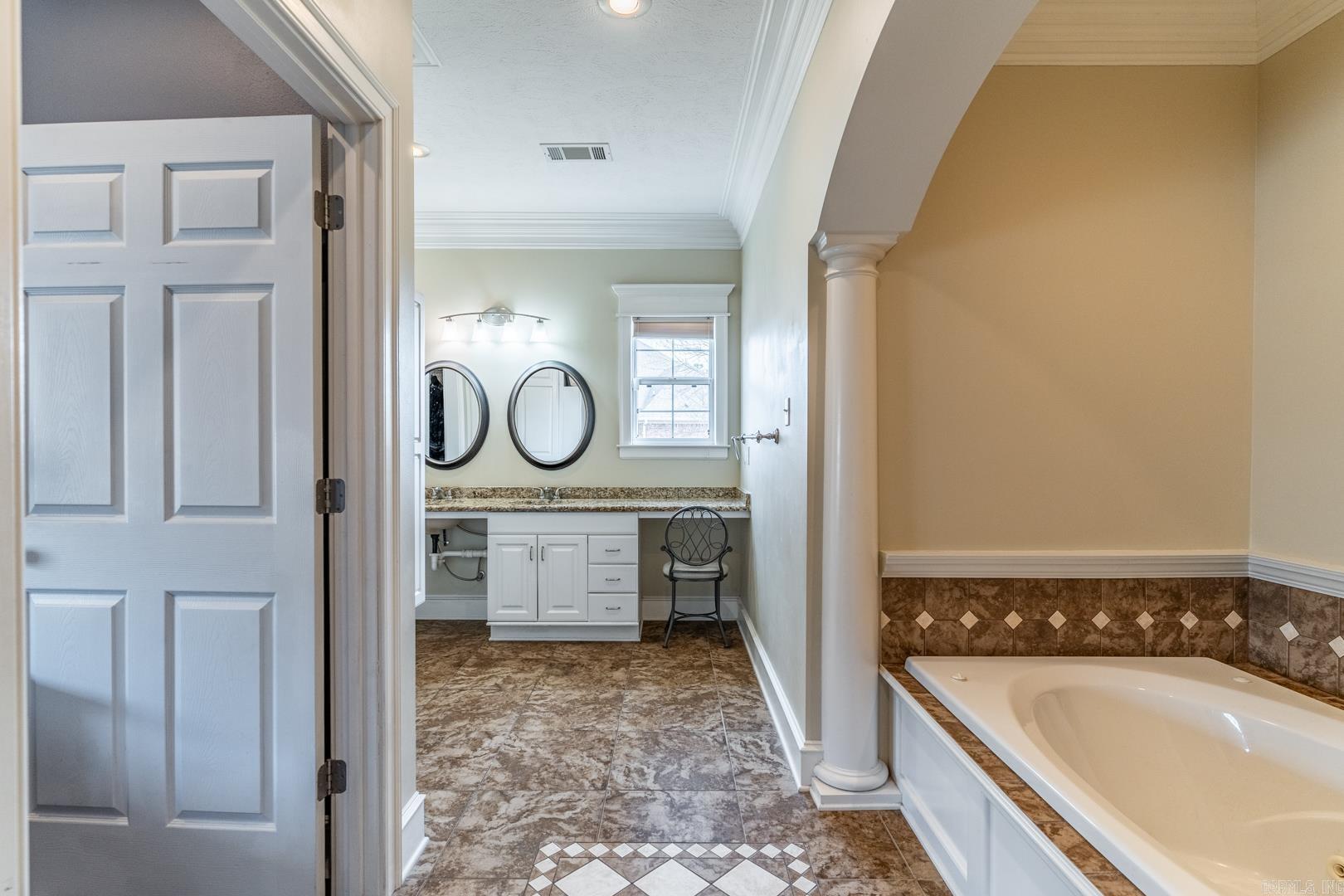 WINDSOR PARK - Residential