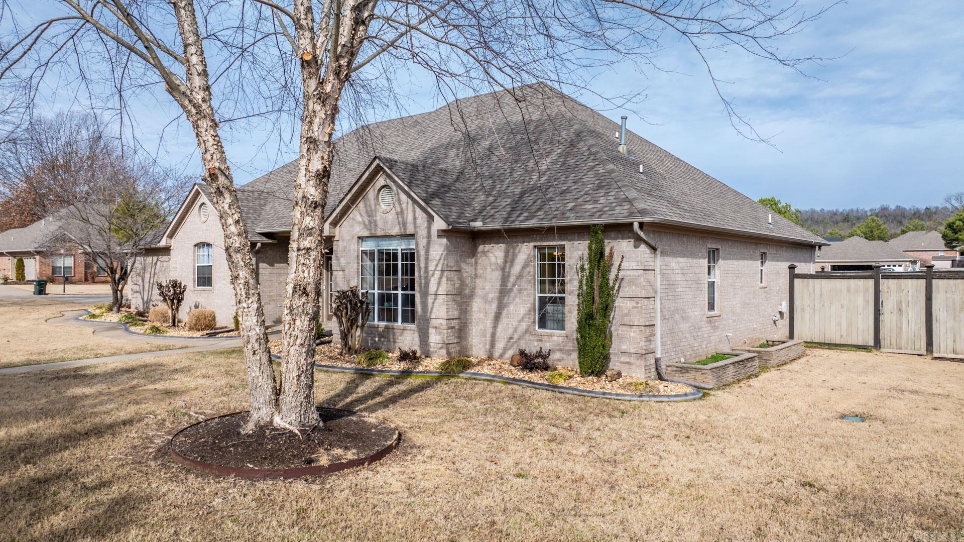 WINDSOR PARK - Residential