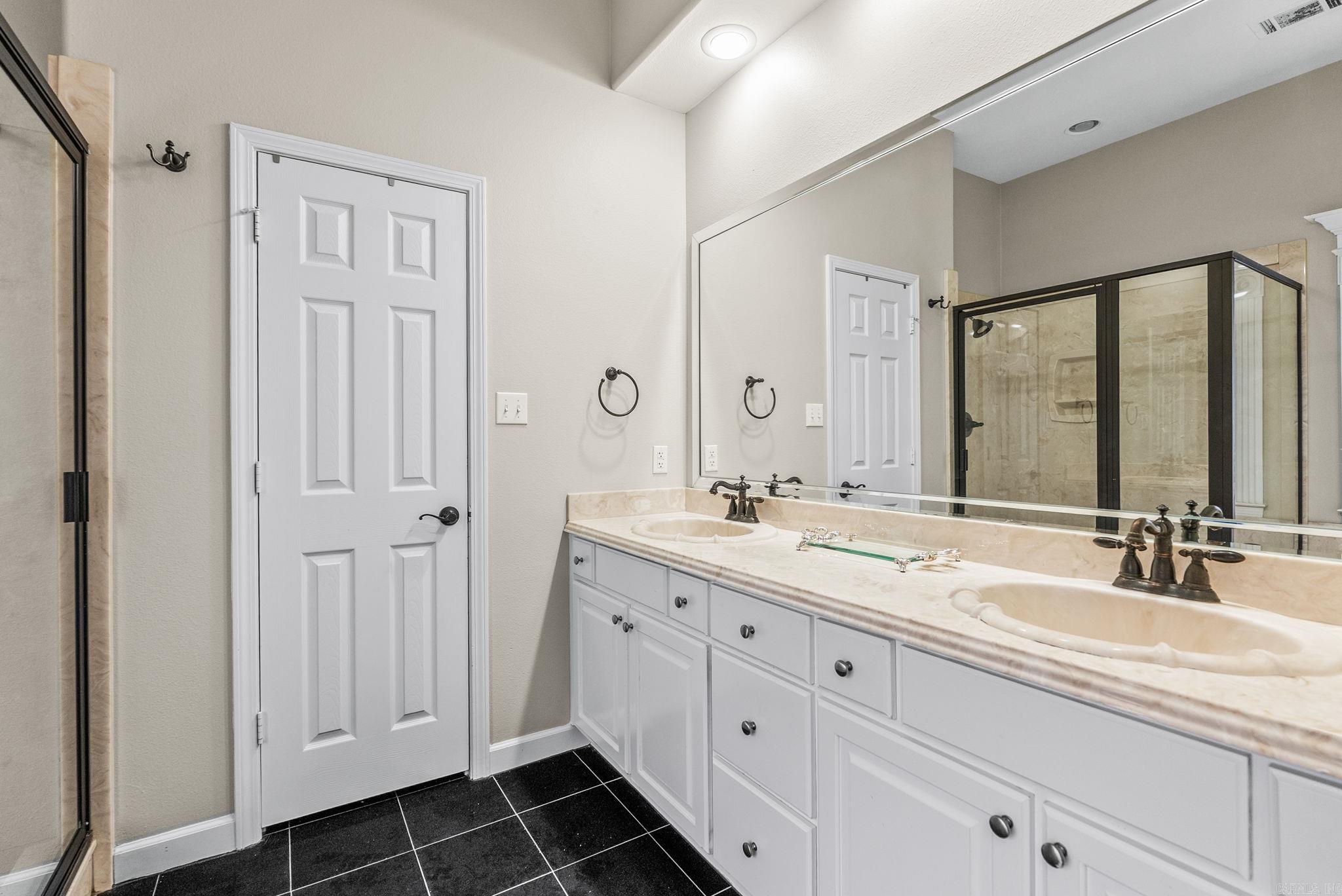 Woodlands Edge - Residential Lease