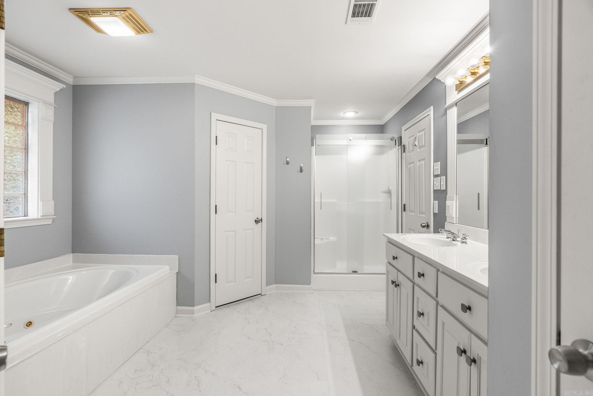 Diamond Pointe - Residential Lease