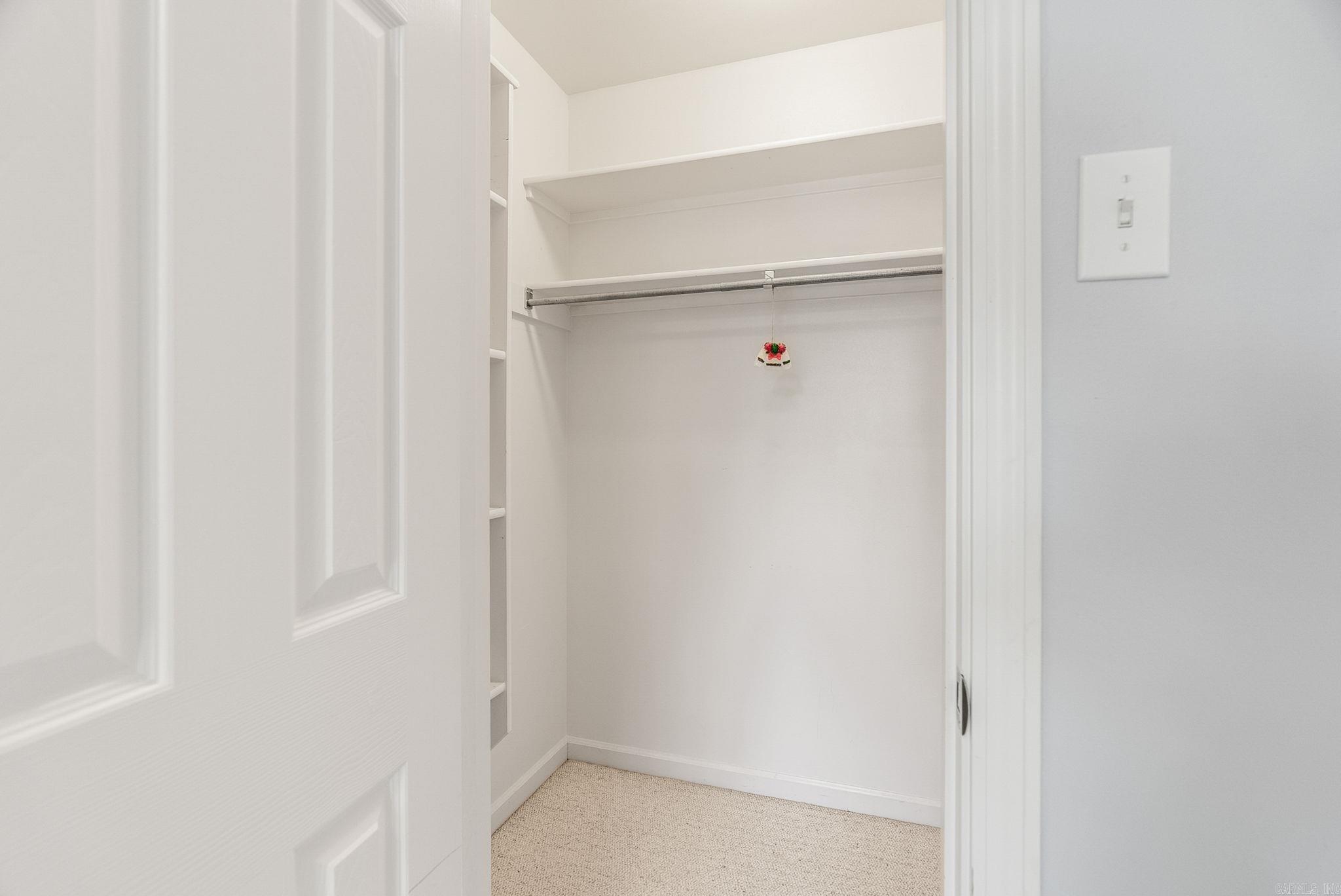 Diamond Pointe - Residential Lease