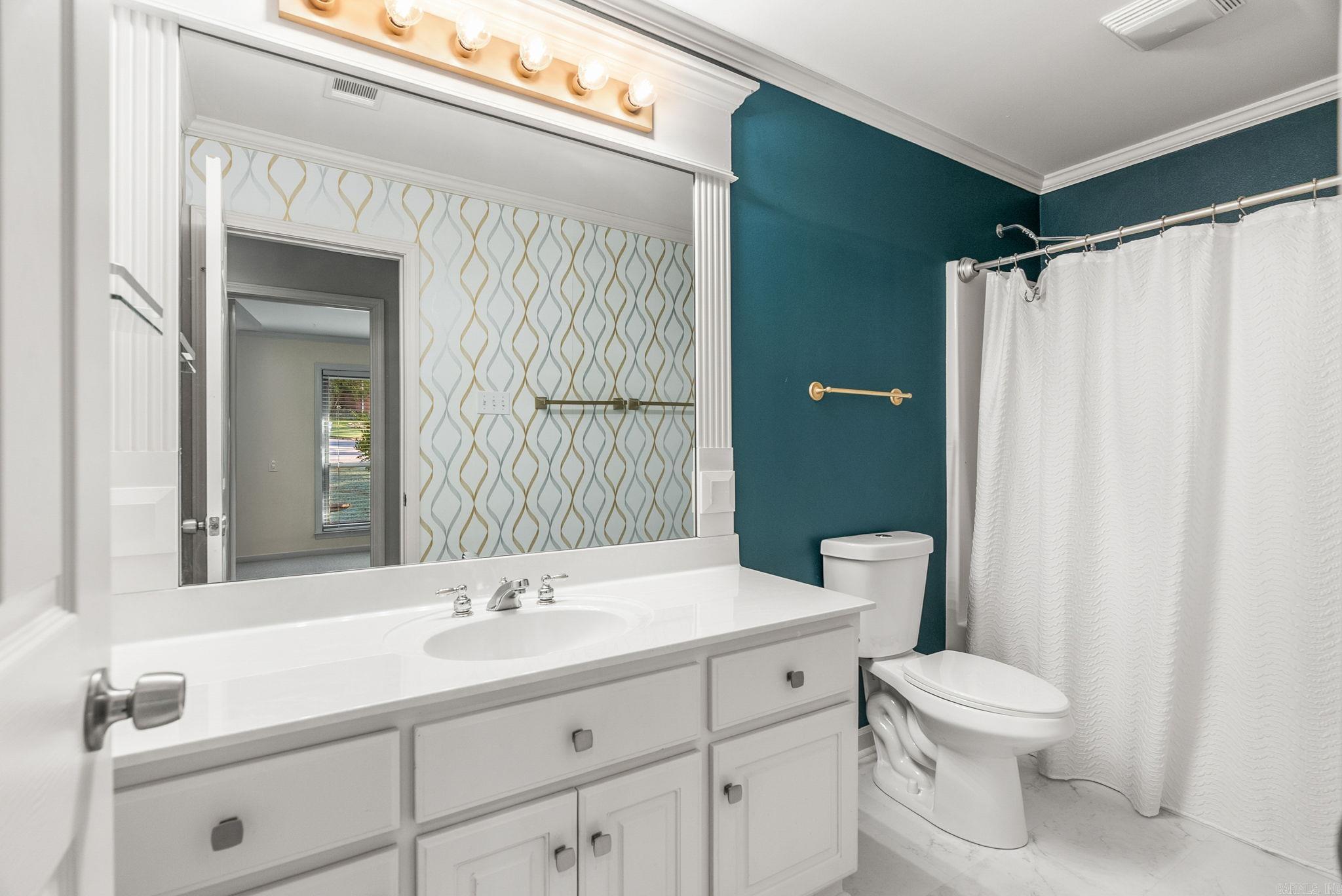 Diamond Pointe - Residential Lease