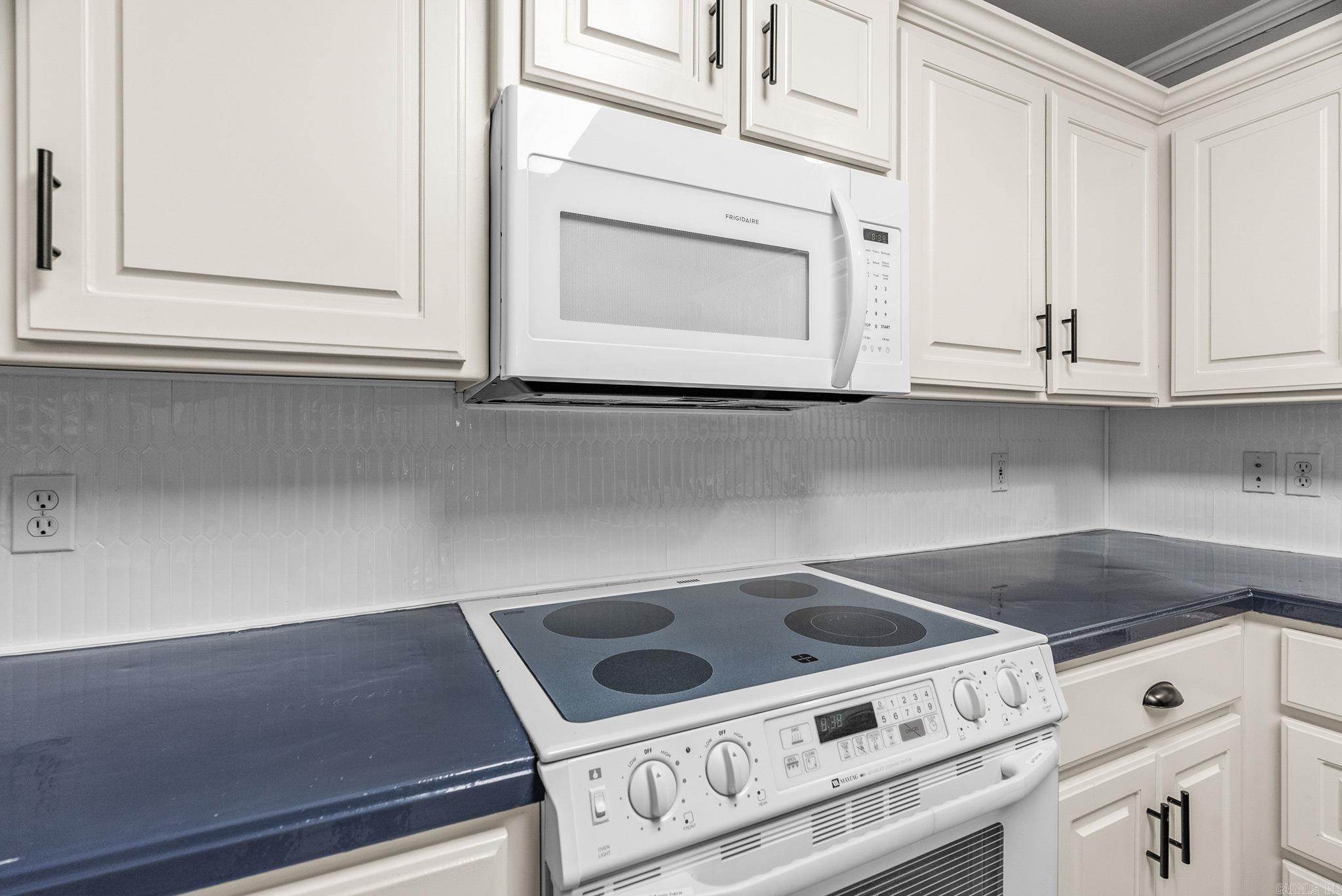 Diamond Pointe - Residential Lease