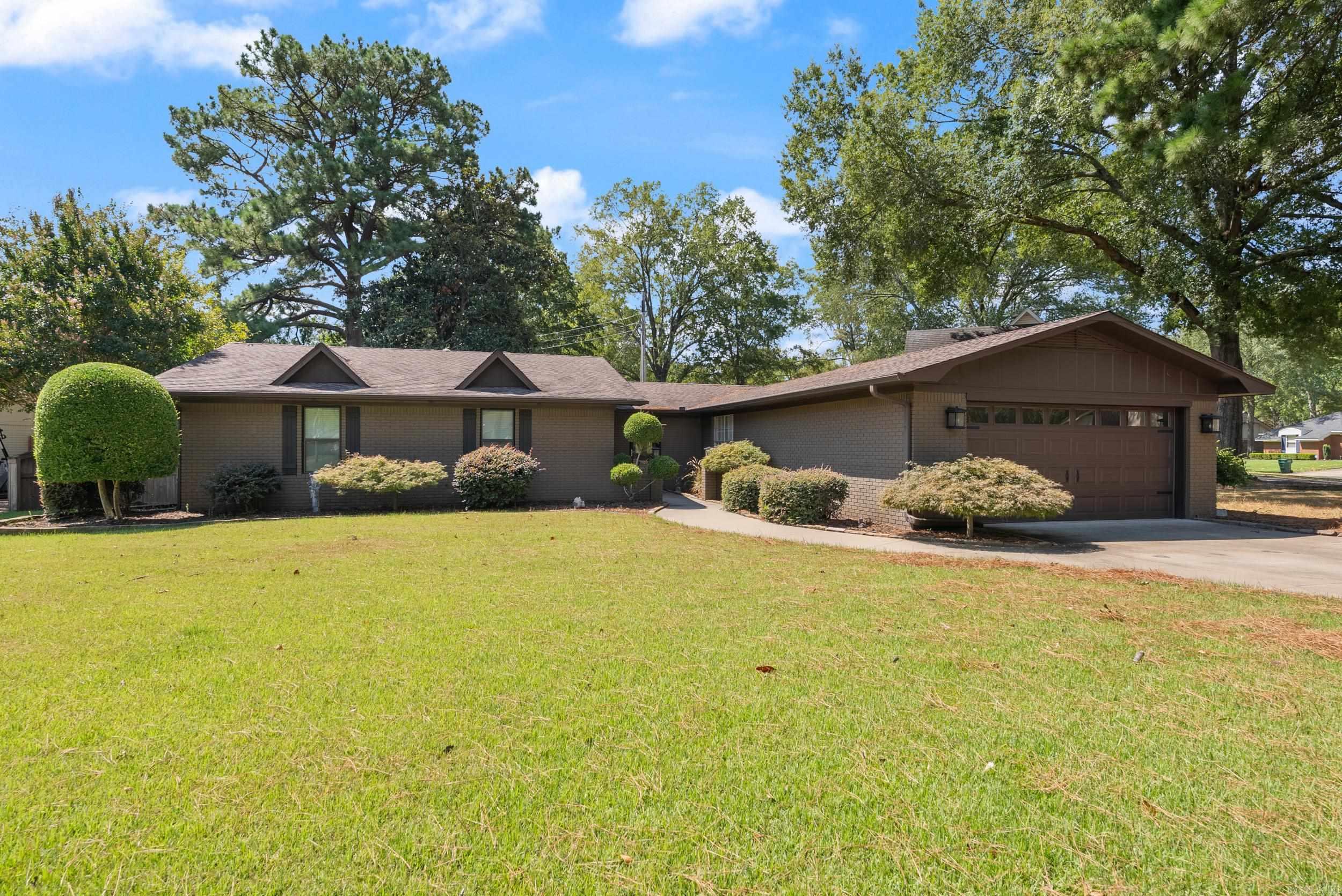 Welcome home! This immaculately maintained builder’s personal residence has been completely and professionally remodeled, showcasing exceptional quality and craftsmanship. Located on a large, flat corner lot in one of west Conway’s most desirable subdivisions, the home features a spacious backyard, a true chef’s kitchen, and countless custom upgrades throughout—too many to list! Schedule your showing today and see it for yourself!