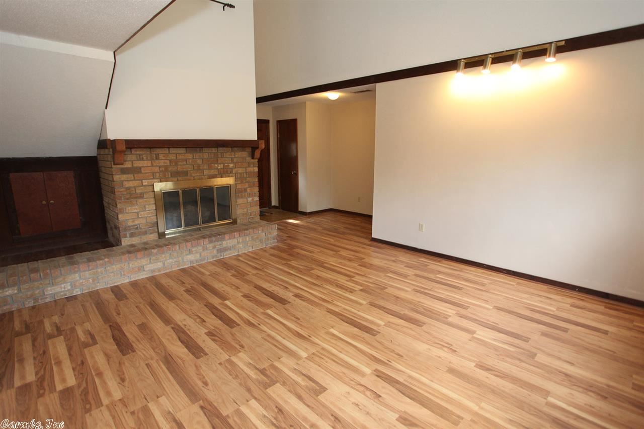 Smoking Oaks - Residential