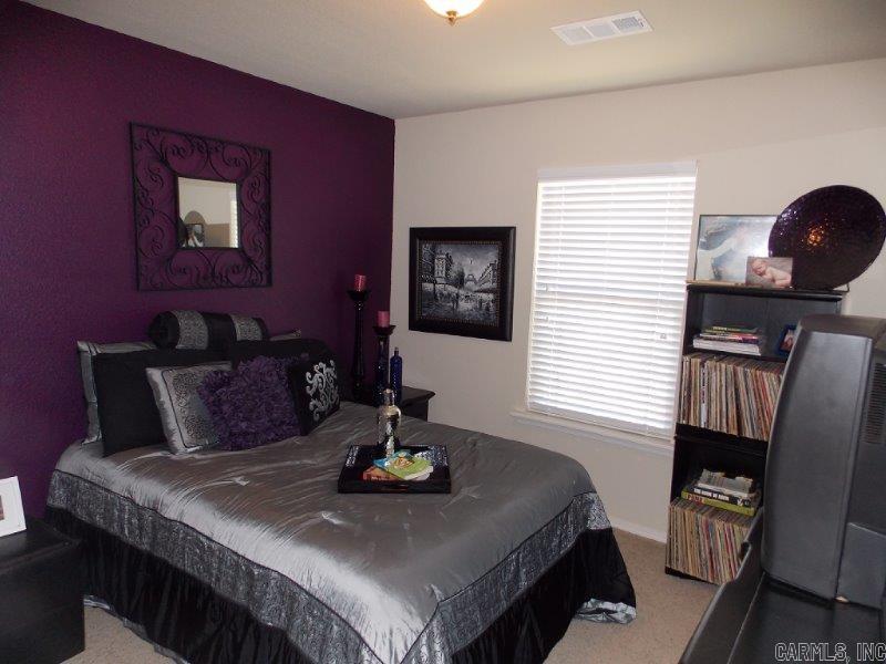 PARKWAY MEADOWS - Residential