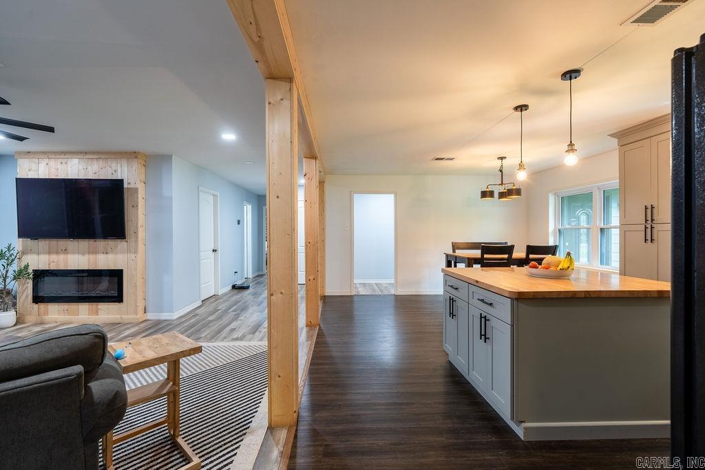 BELOIT BAY - Residential