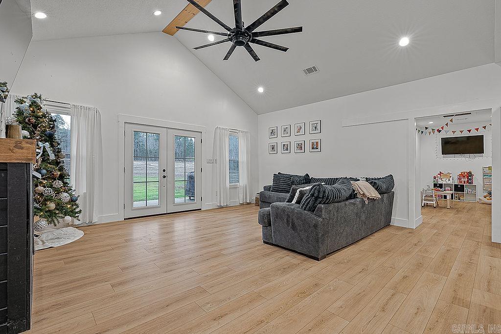 Metes & Bounds - Residential