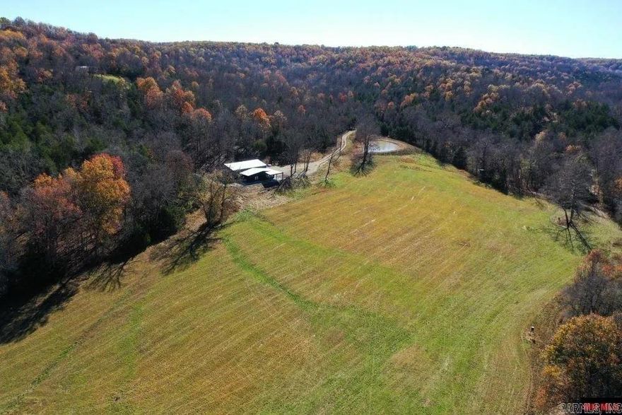 Nice Barndominium located on 480 +/- acres with Possum Walk Creek flowing through it.  Set up as a hunters paradise.
