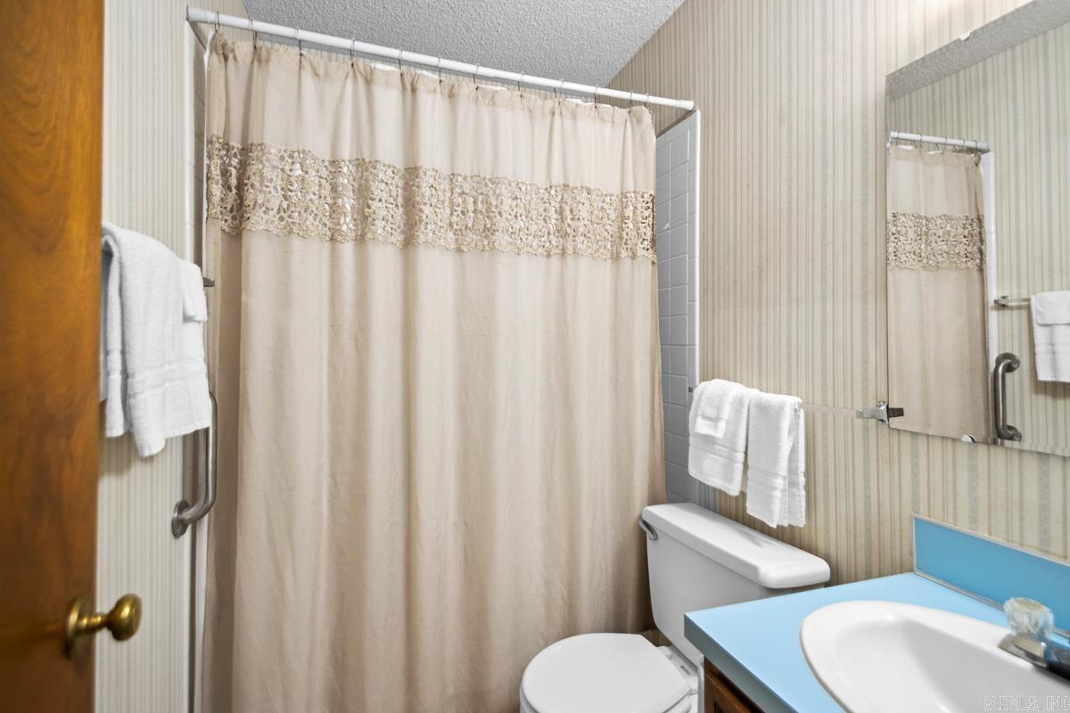 CORONADO COURTS - Residential