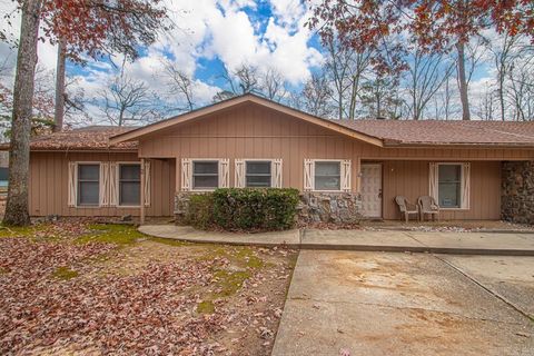 Photo of 4 Orantes Place, Hot Springs Village, AR 71909 (MLS # 25049434)