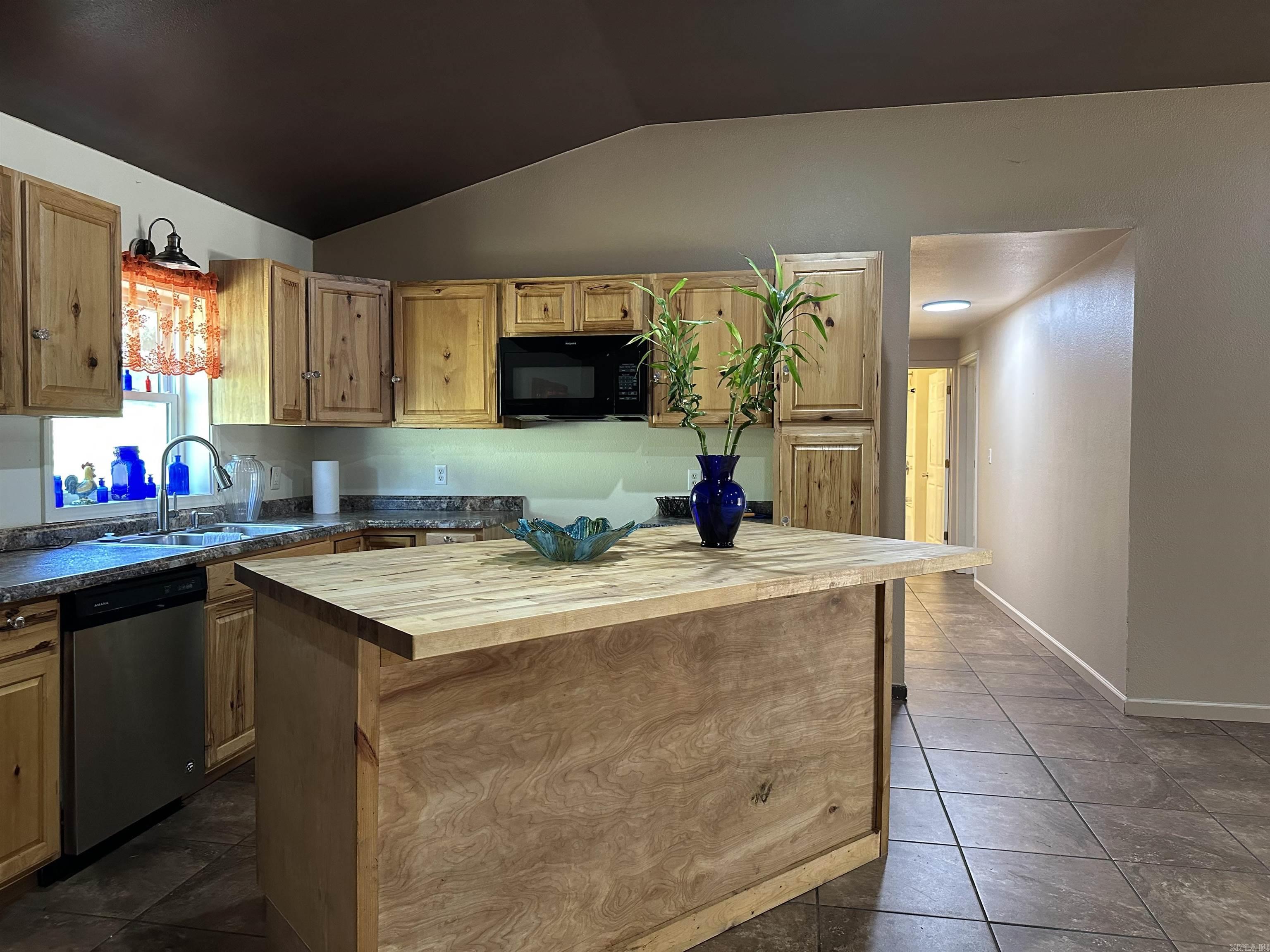 GRANDSTAFFS LAKE LOTS - Residential