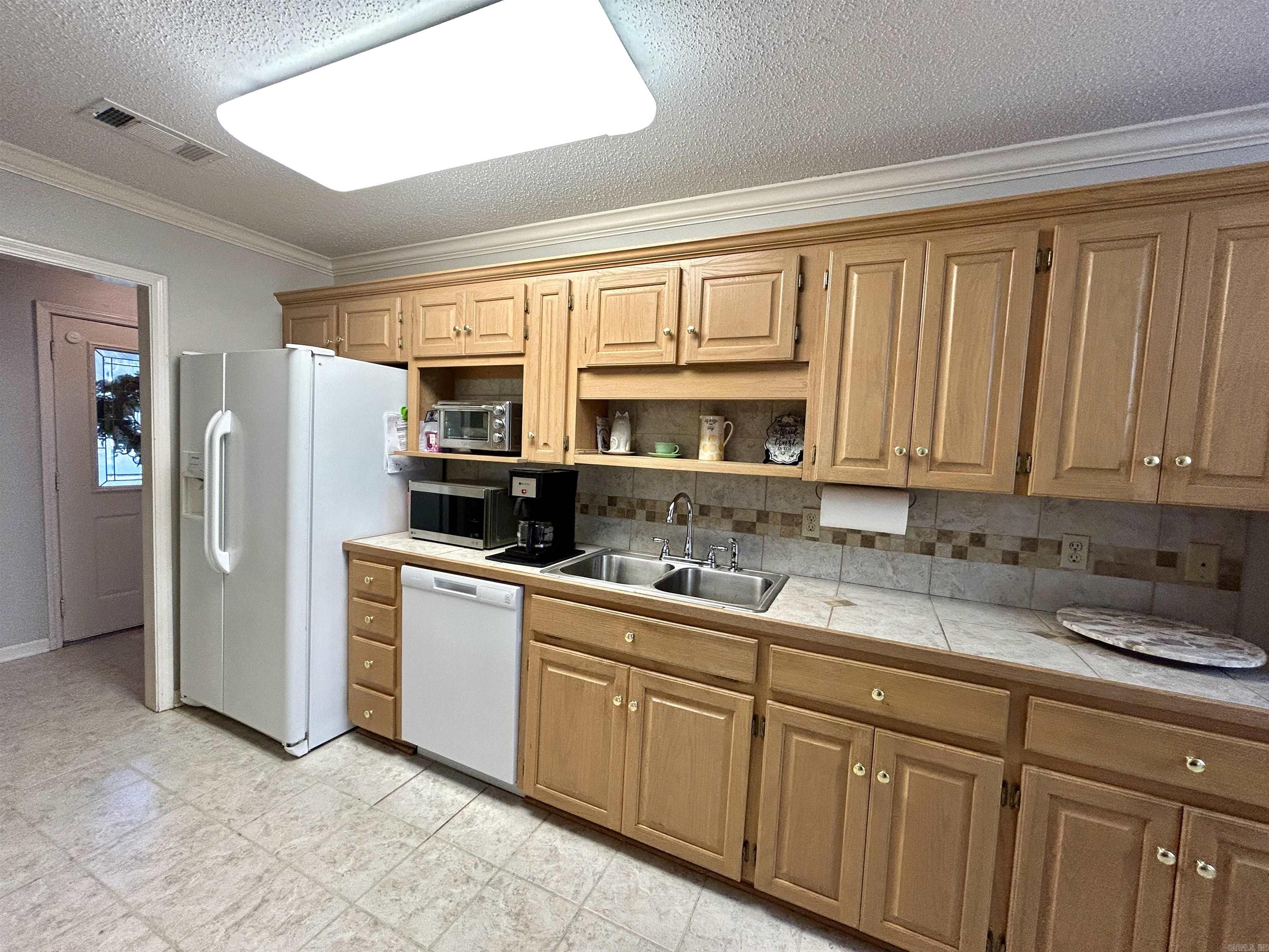 MADISON VILLAGE - Residential