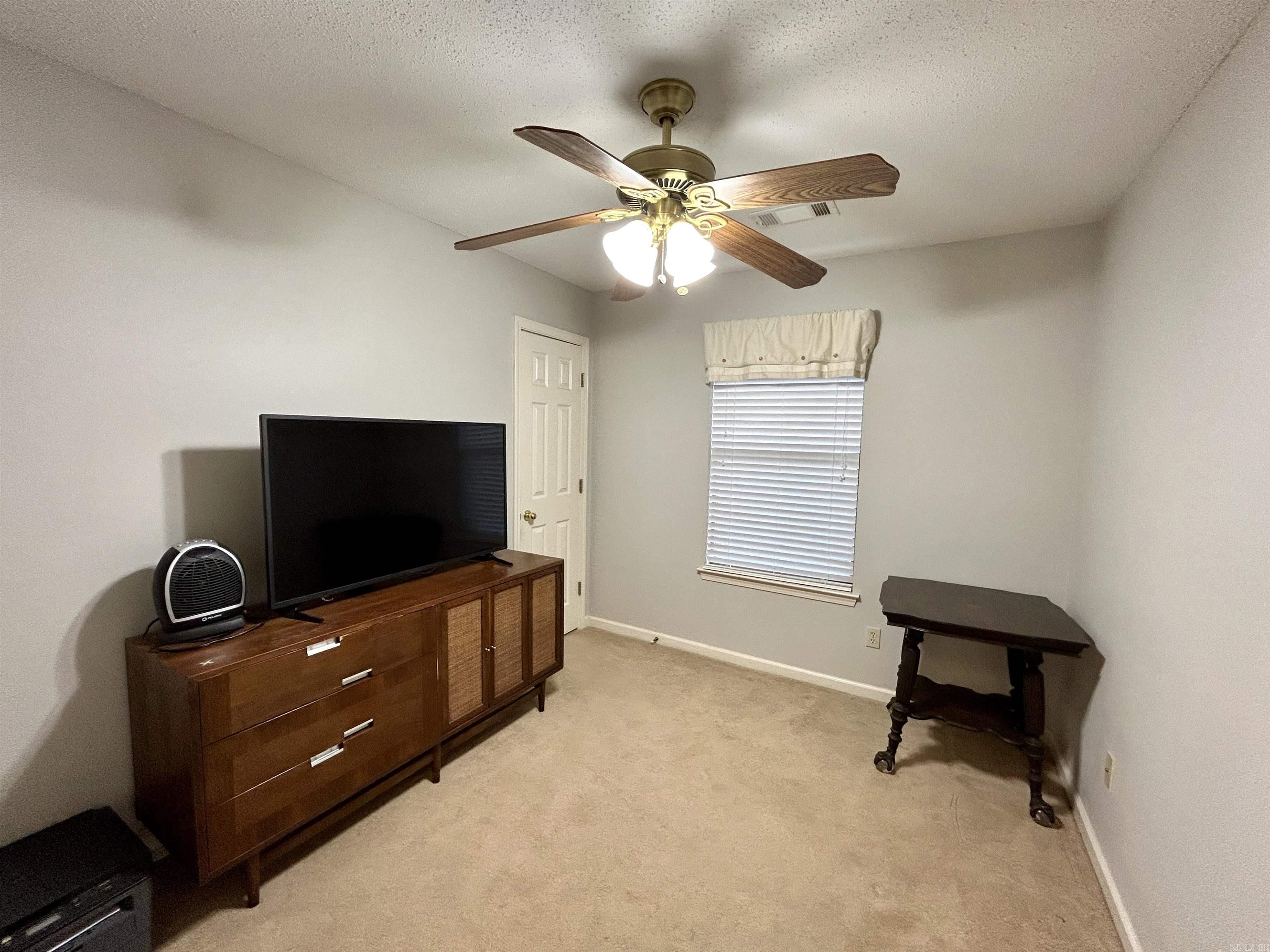 MADISON VILLAGE - Residential