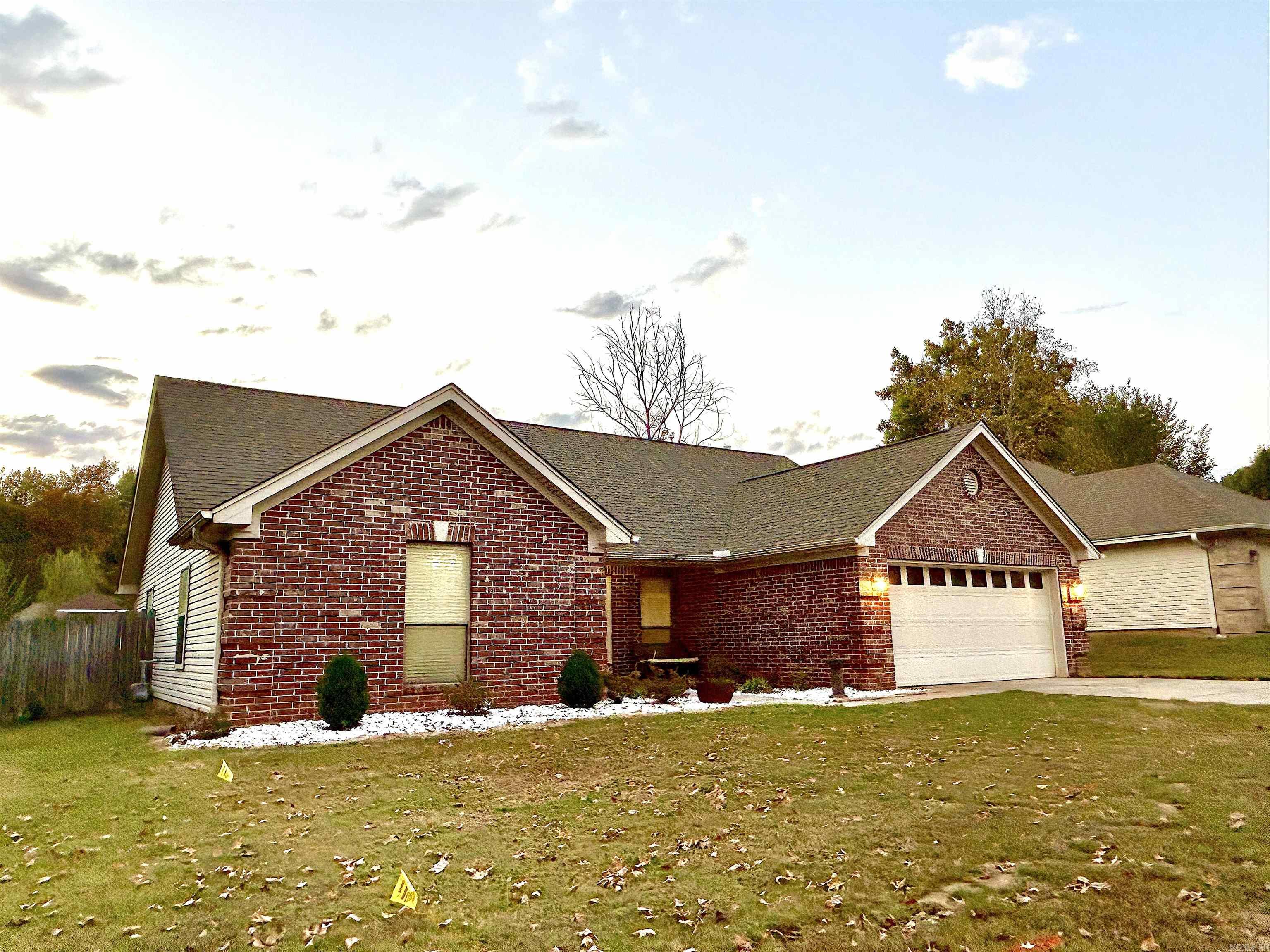 MADISON VILLAGE - Residential