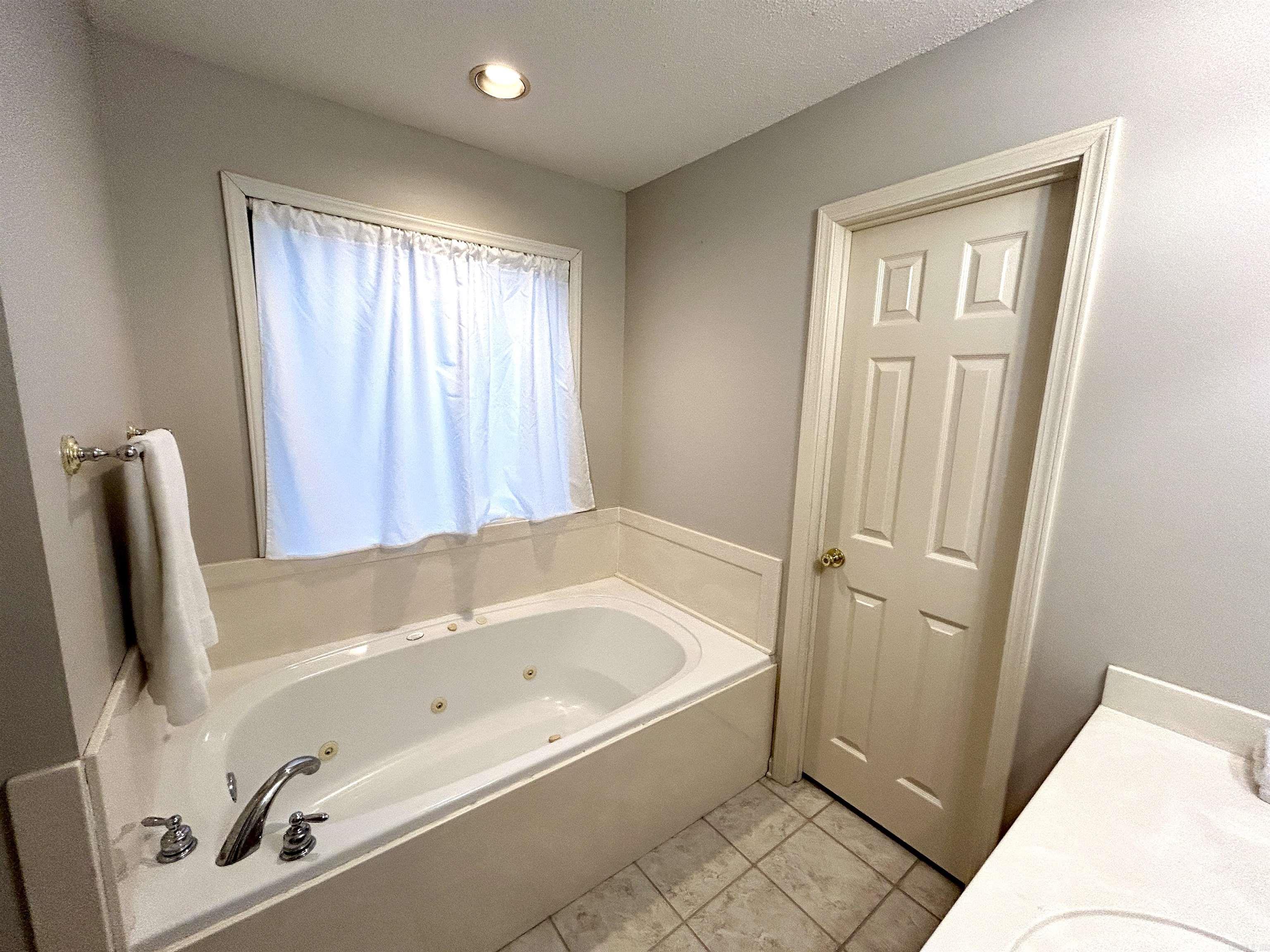 MADISON VILLAGE - Residential