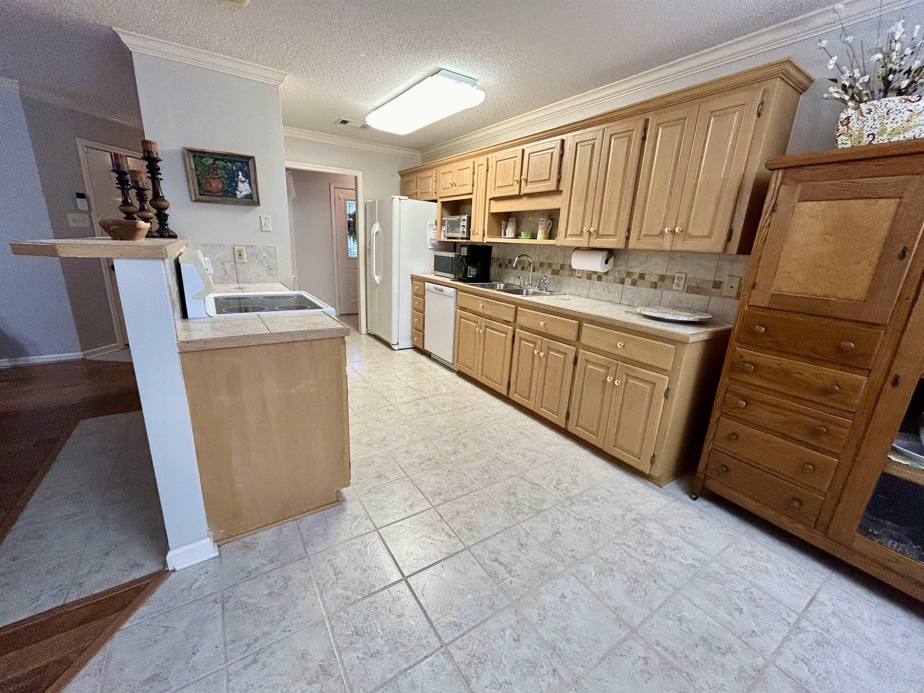 MADISON VILLAGE - Residential