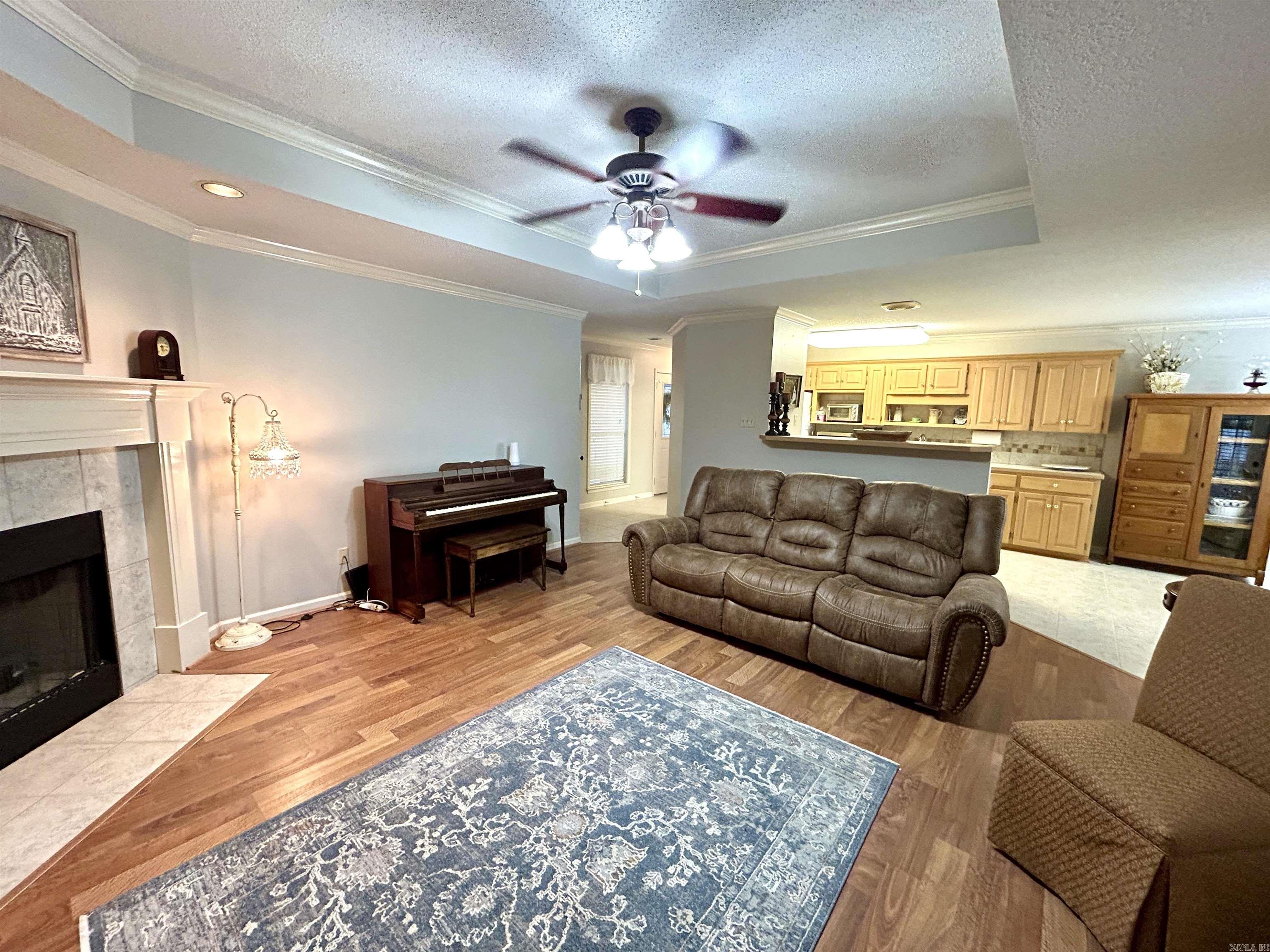 MADISON VILLAGE - Residential