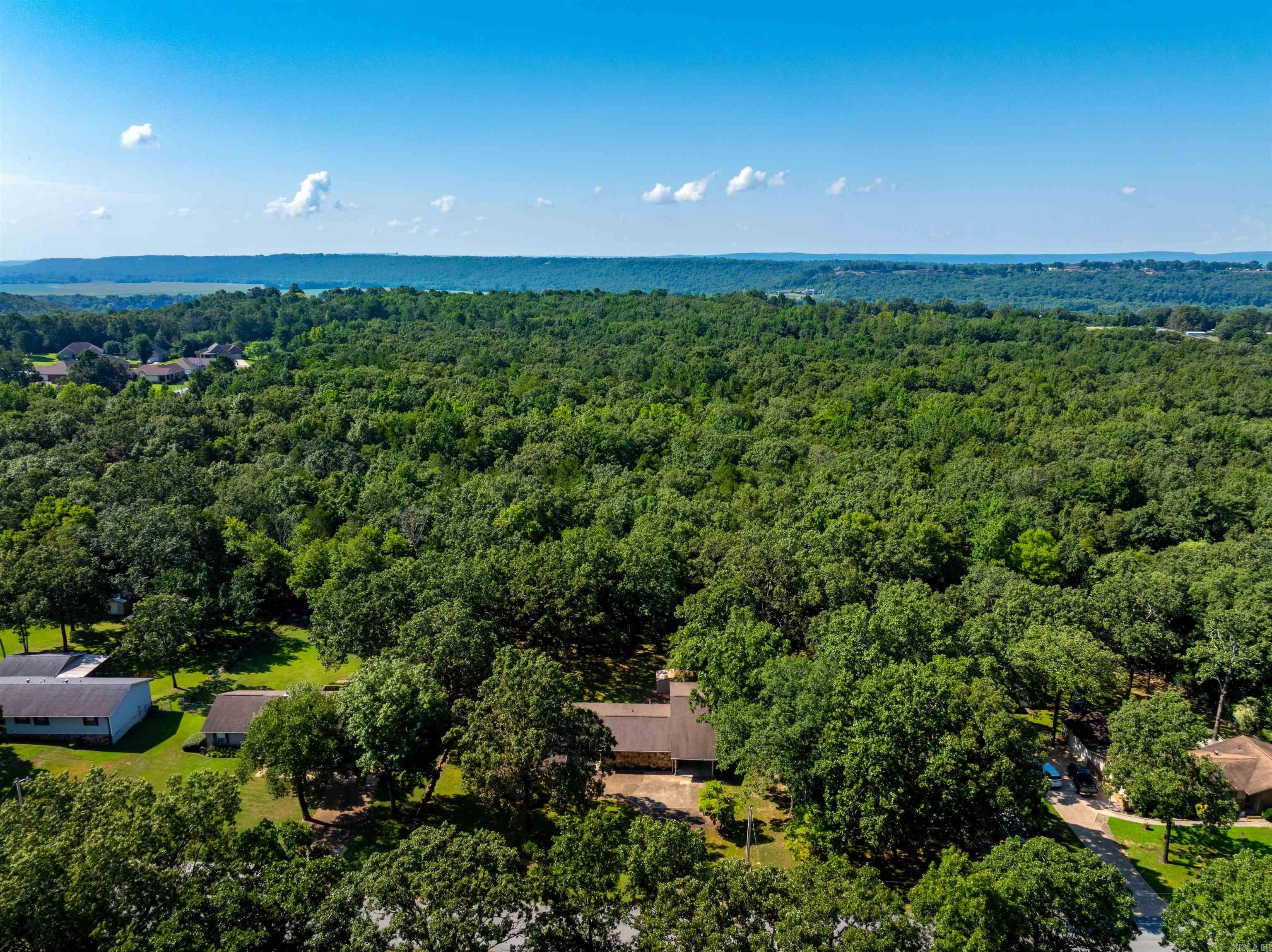 BRYANT WOODLAND HGTS - Residential