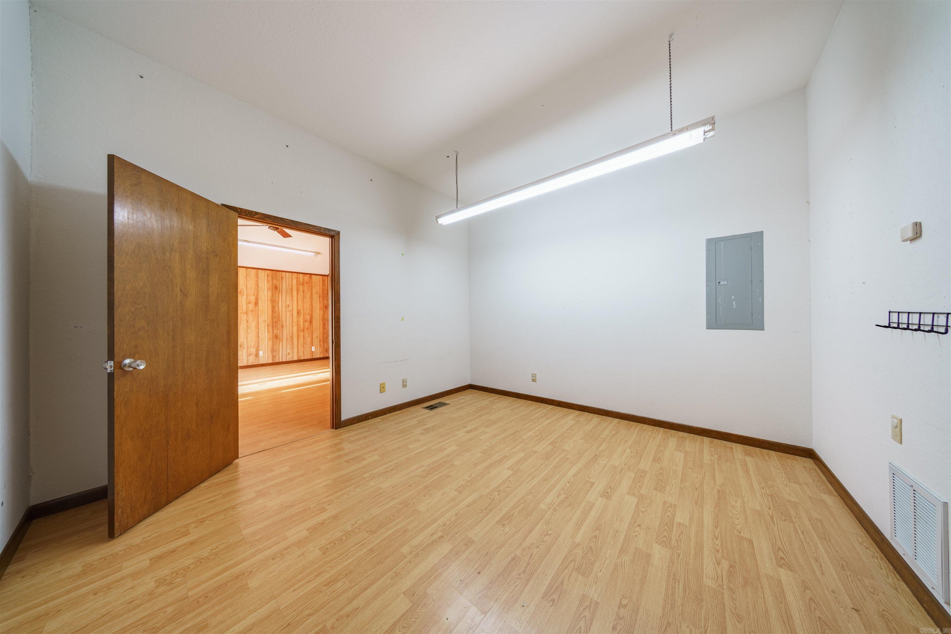 BRYANT WOODLAND HGTS - Residential
