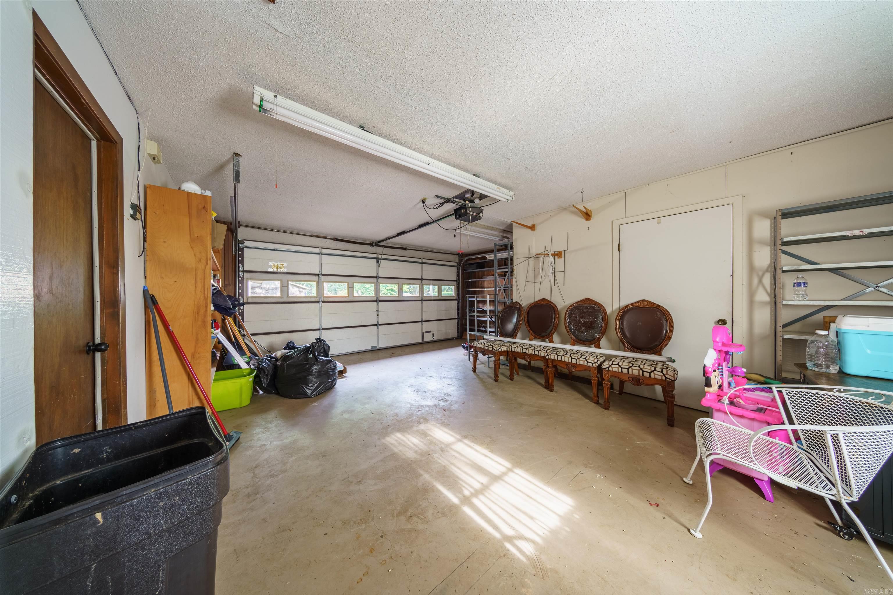 BRYANT WOODLAND HGTS - Residential
