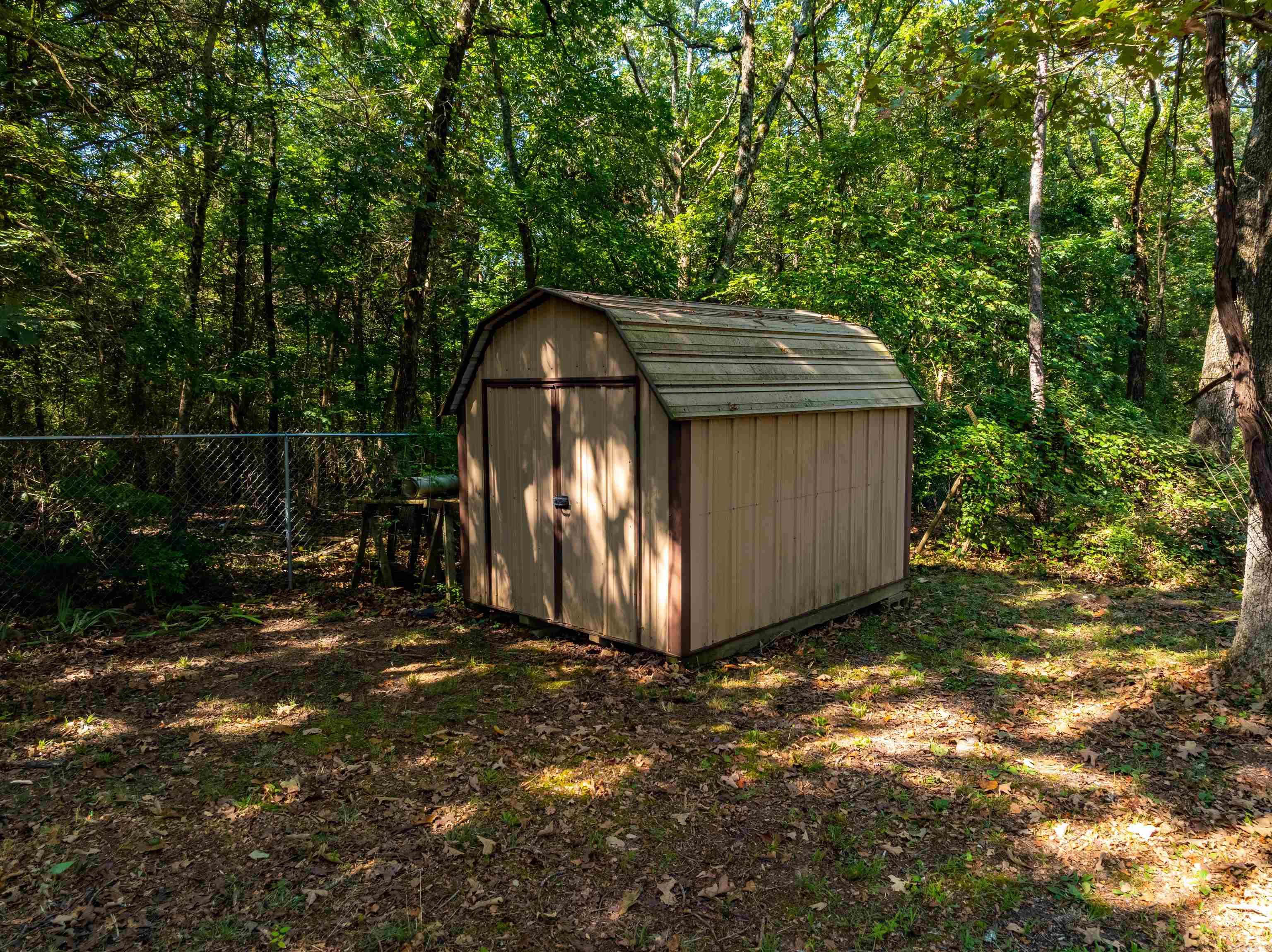 BRYANT WOODLAND HGTS - Residential