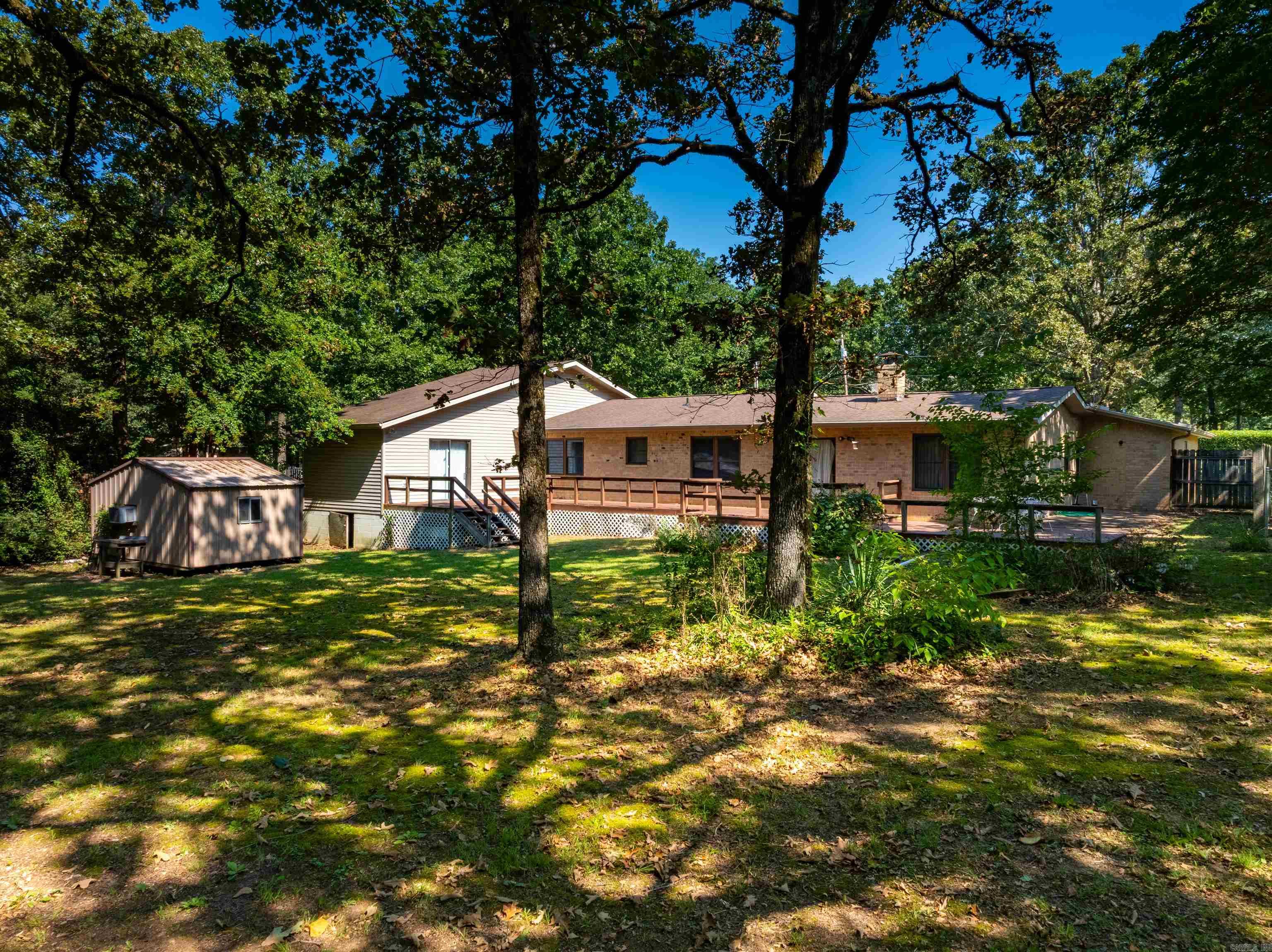 BRYANT WOODLAND HGTS - Residential