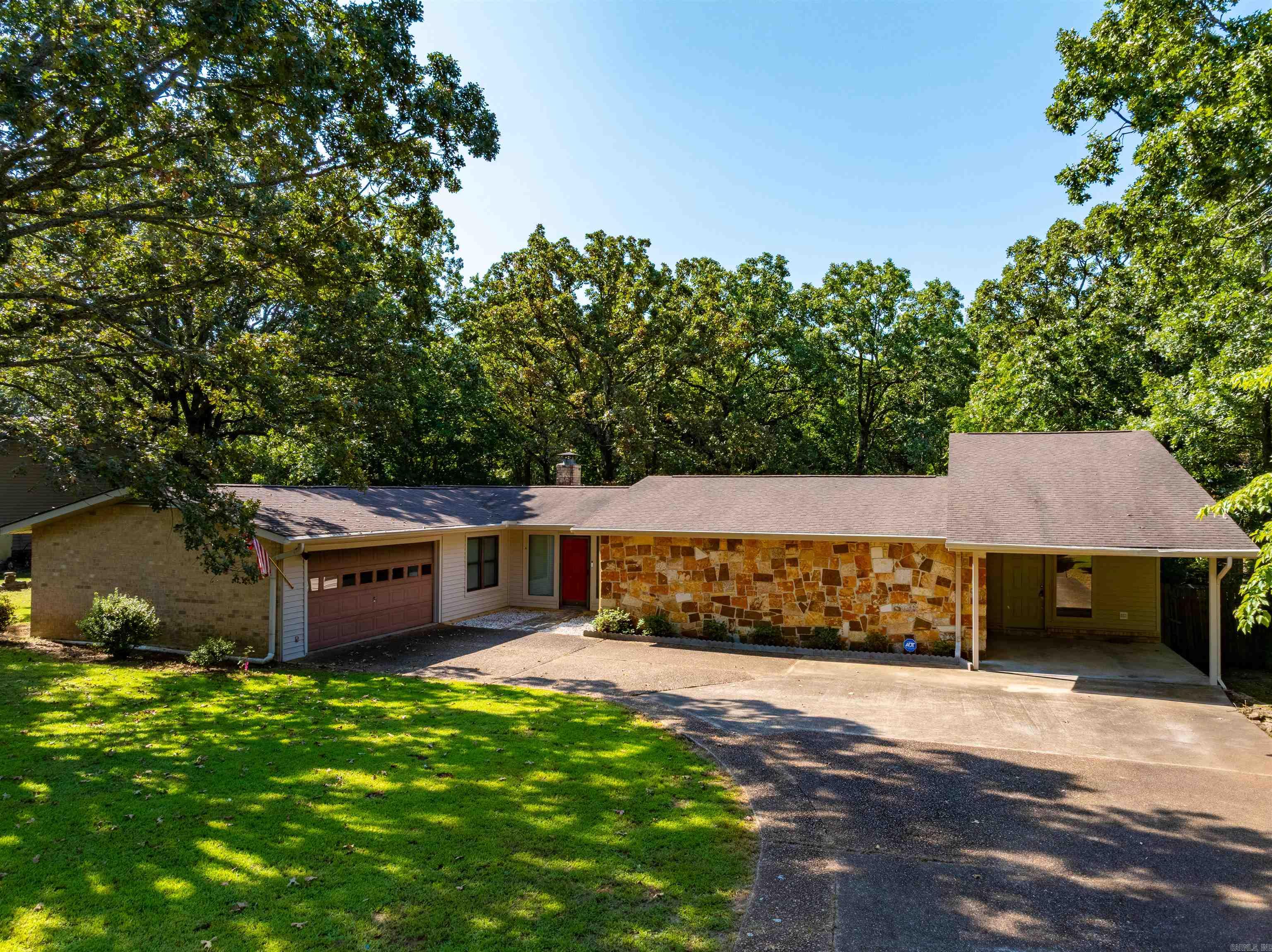 BRYANT WOODLAND HGTS - Residential