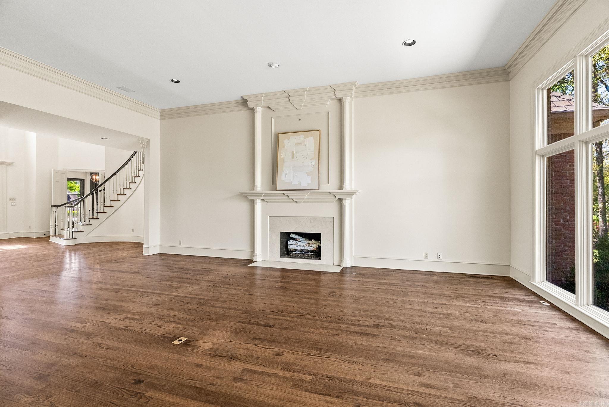 CHENAL VALLEY BRETAGNE CIRCLE - Residential