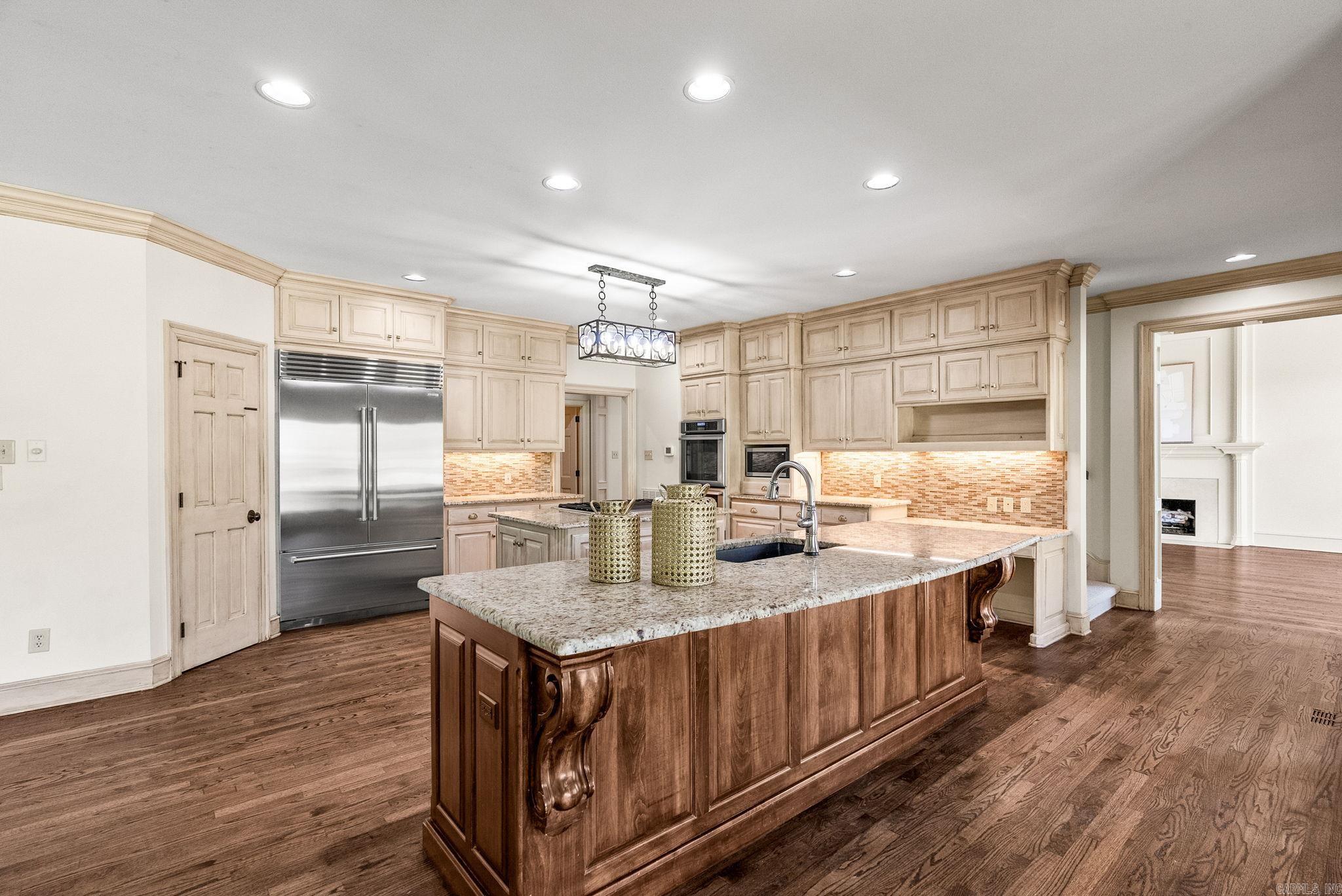 CHENAL VALLEY BRETAGNE CIRCLE - Residential