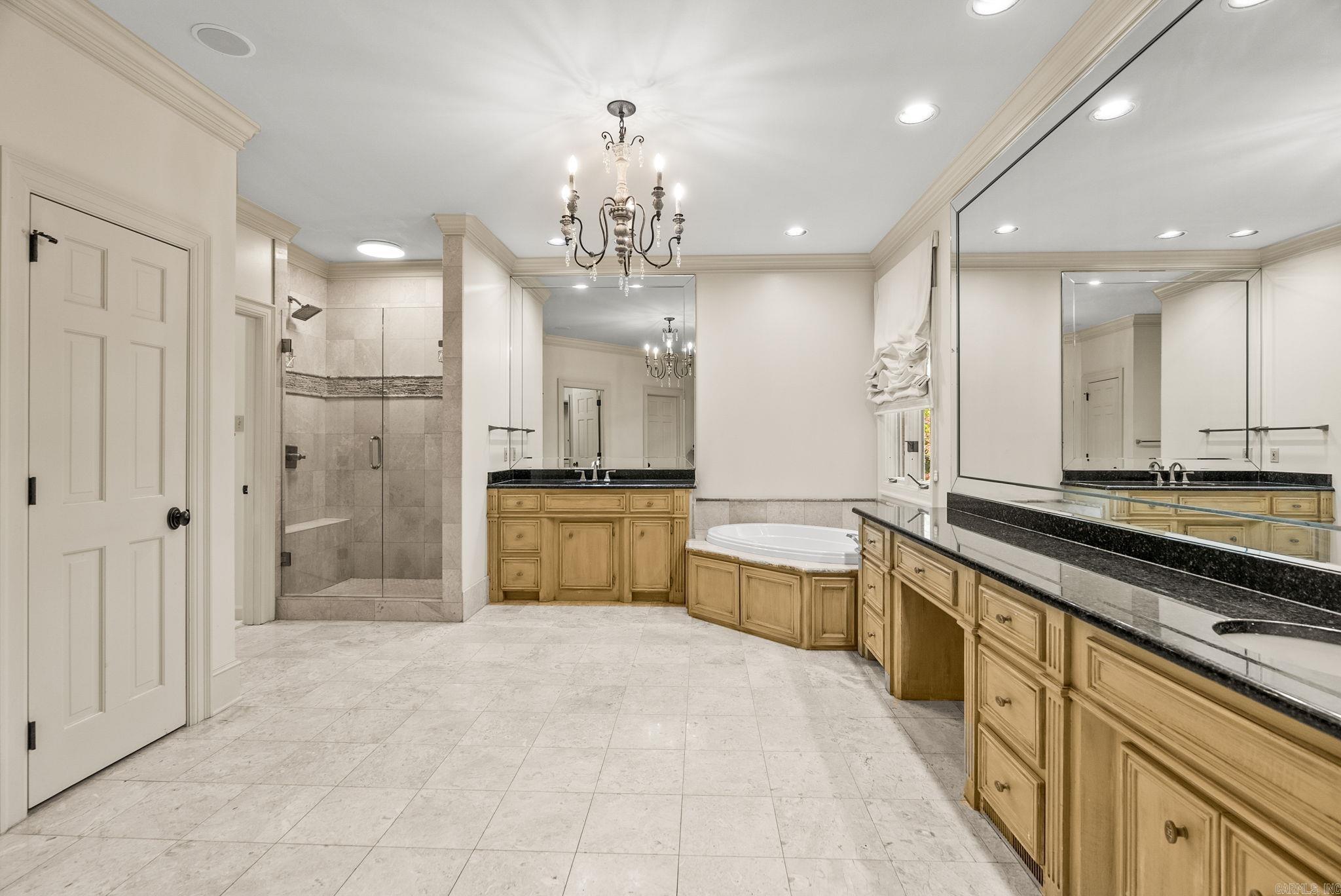 CHENAL VALLEY BRETAGNE CIRCLE - Residential