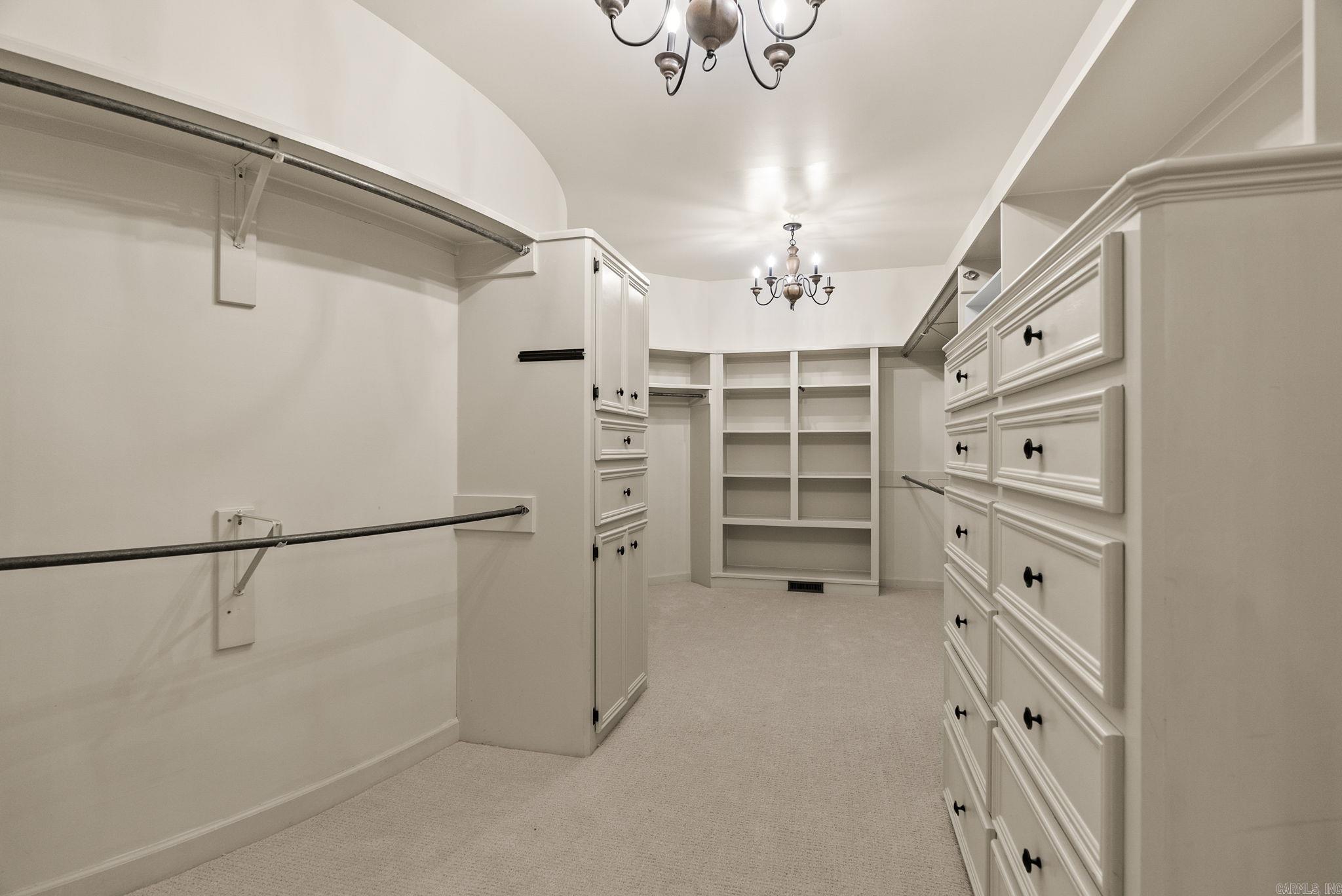 CHENAL VALLEY BRETAGNE CIRCLE - Residential