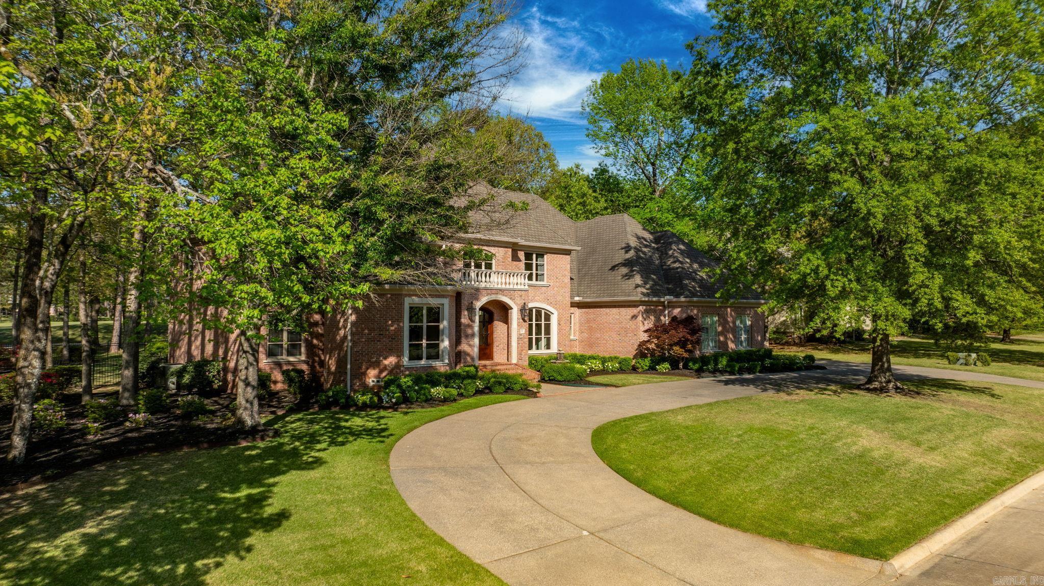 CHENAL VALLEY BRETAGNE CIRCLE - Residential