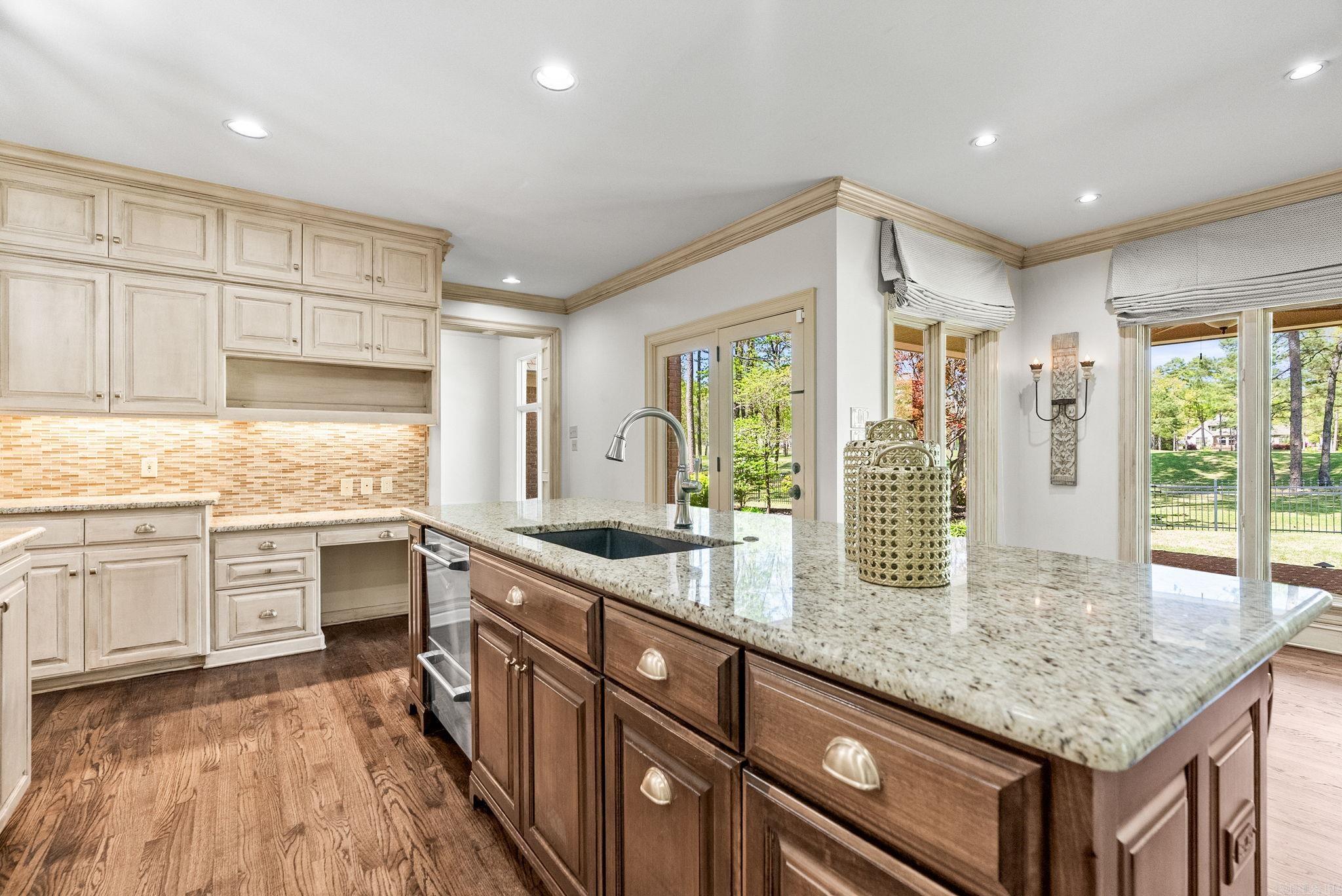 CHENAL VALLEY BRETAGNE CIRCLE - Residential