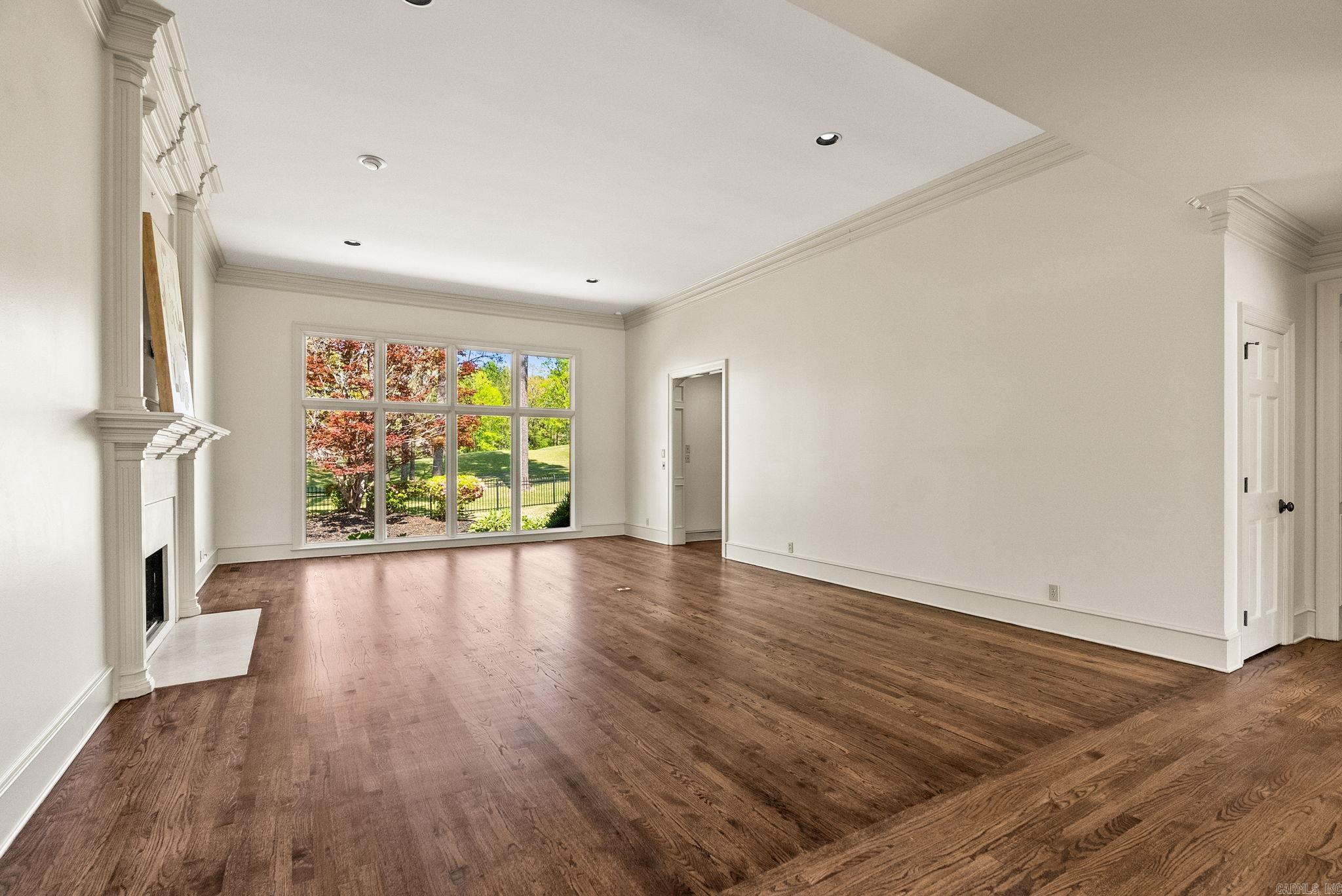 CHENAL VALLEY BRETAGNE CIRCLE - Residential