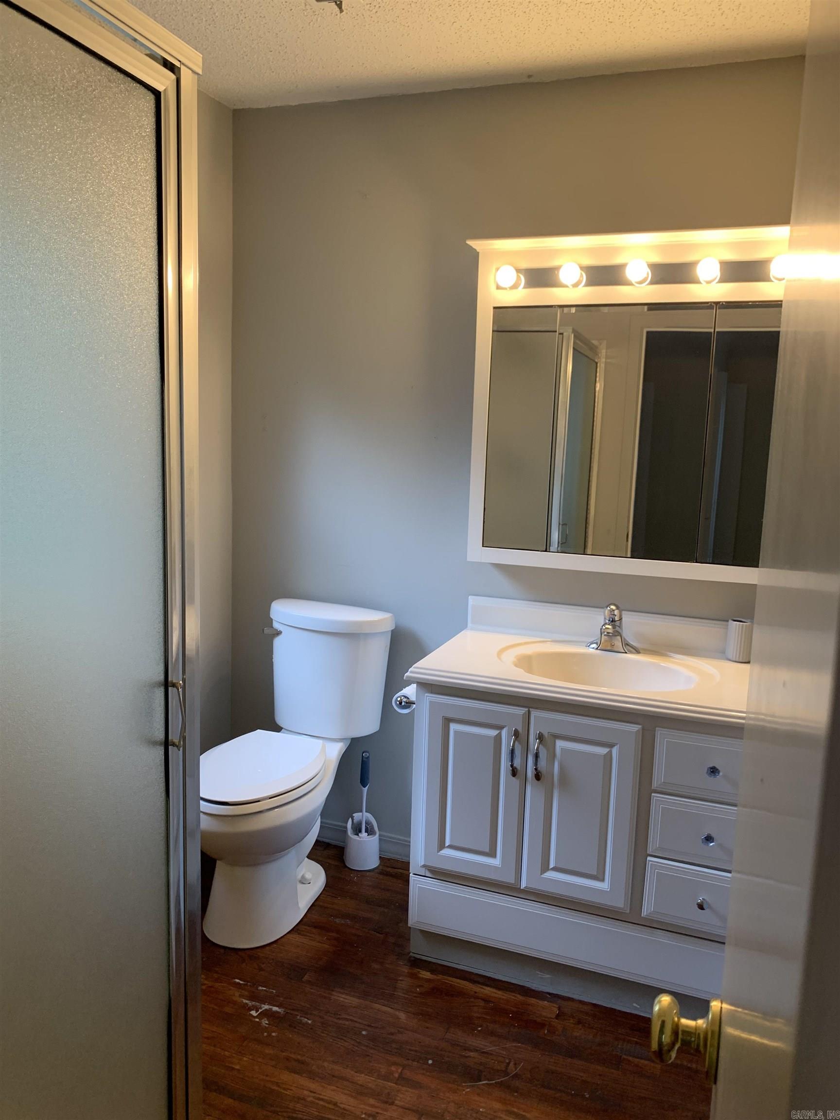 Chelesa Glade - Residential Lease