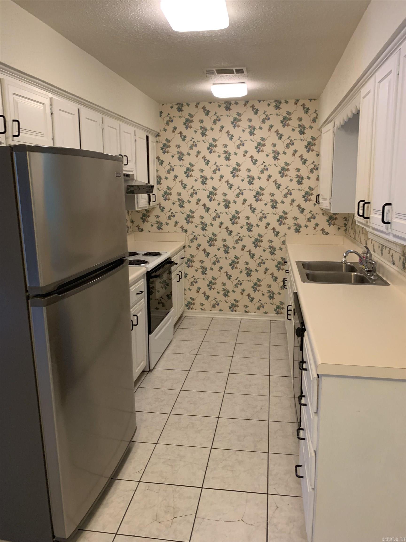 Chelesa Glade - Residential Lease