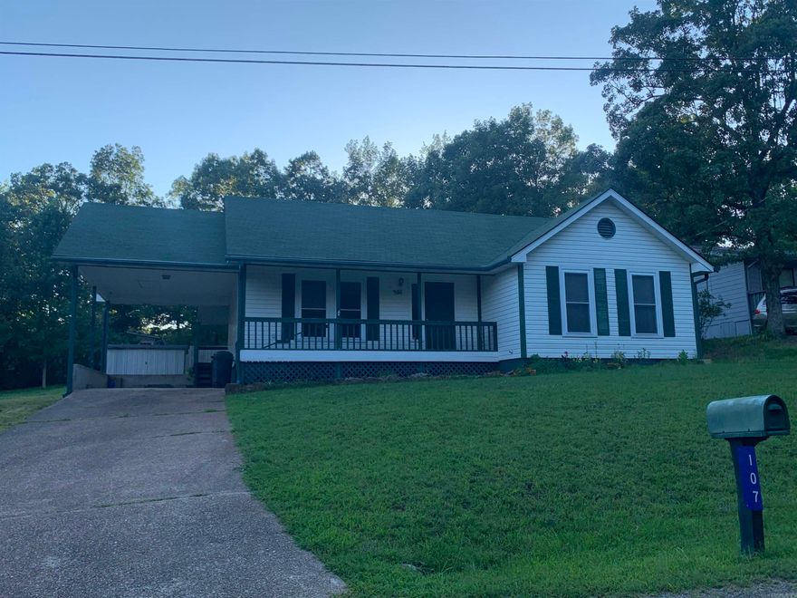 3 Bed 2 bath home in a quaint neighbor hood! For rent call Kelly 870.484.2711