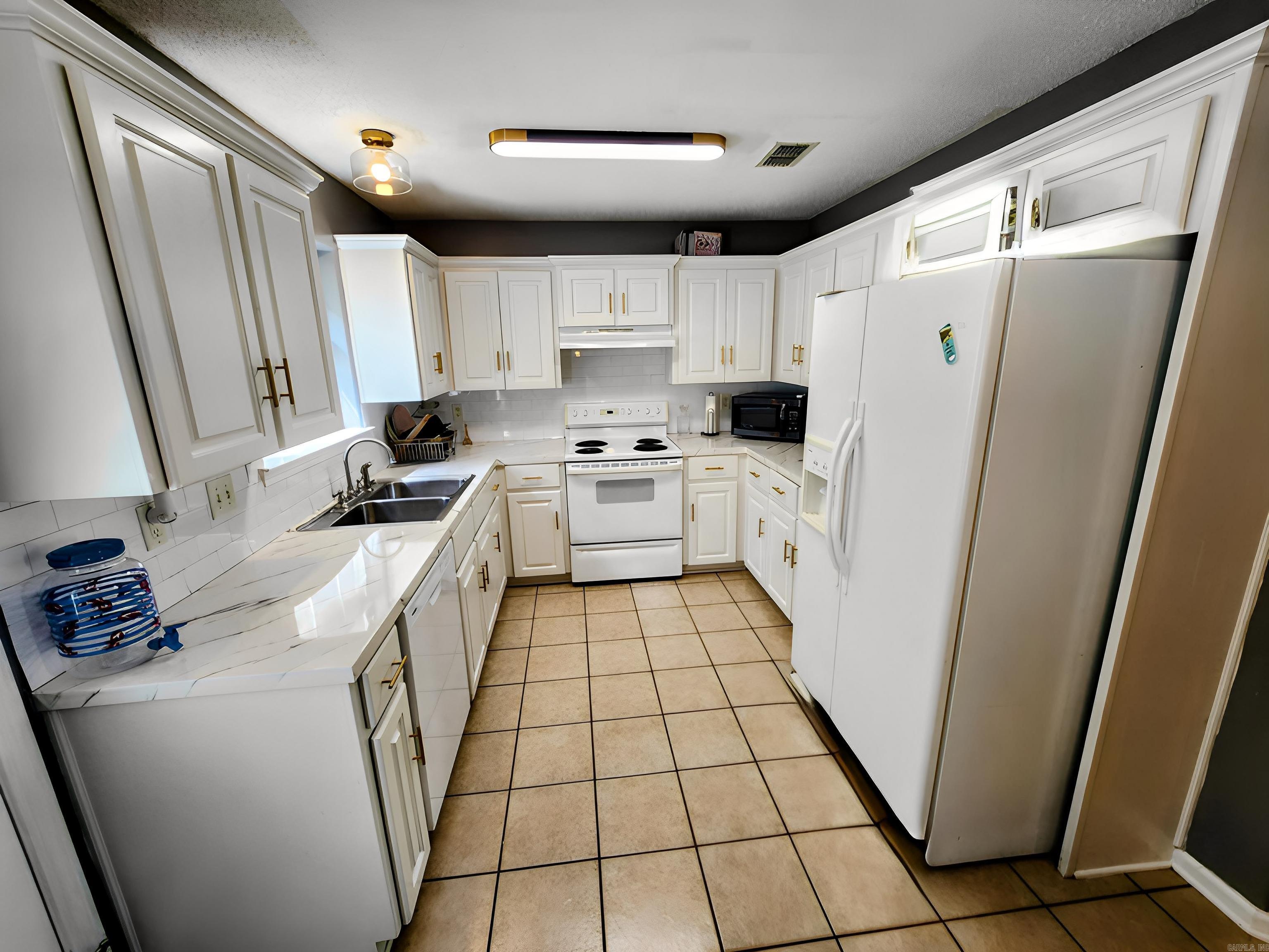 SANDALWOOD - Residential