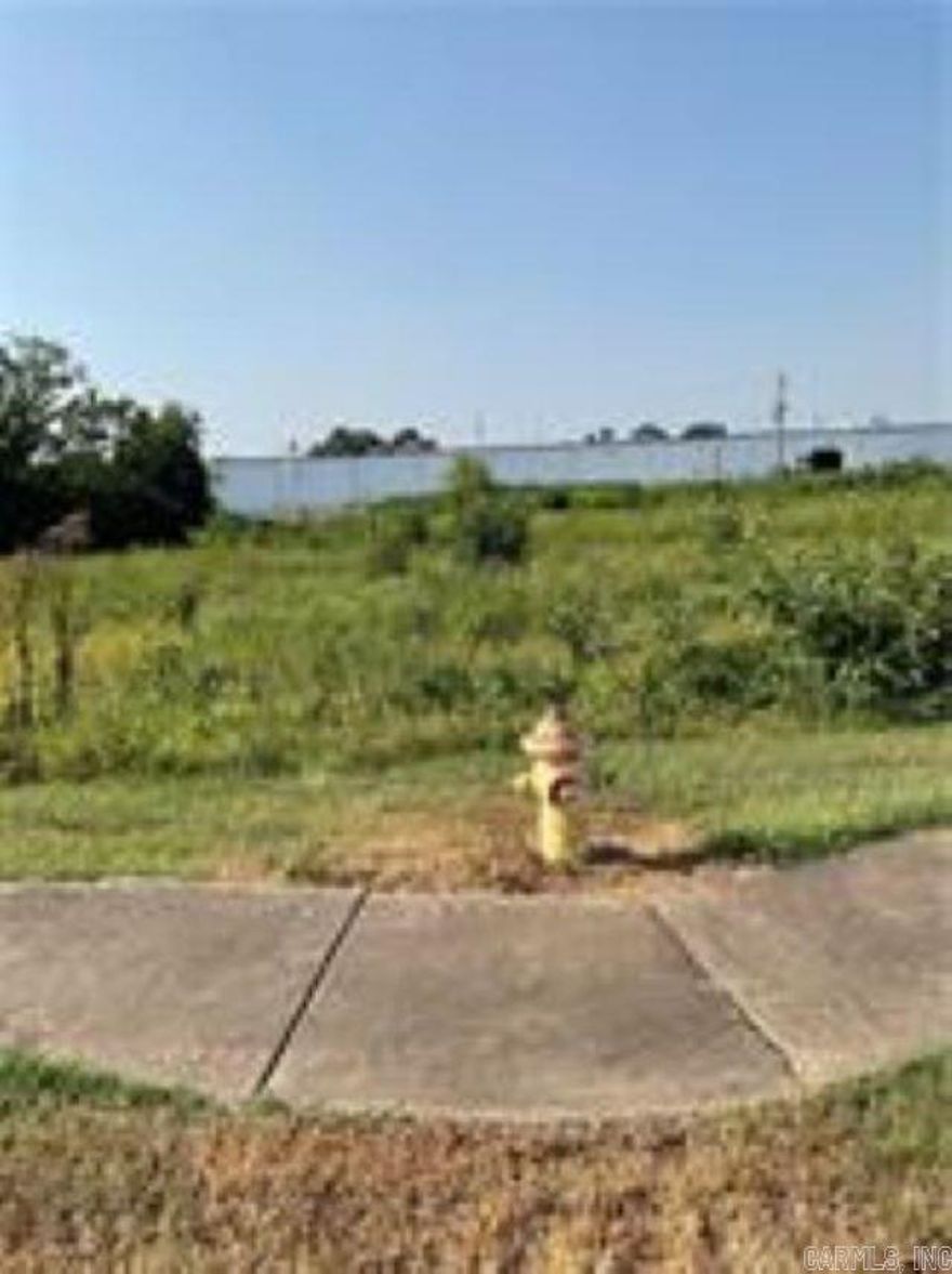 High traffic count Commercial Lot