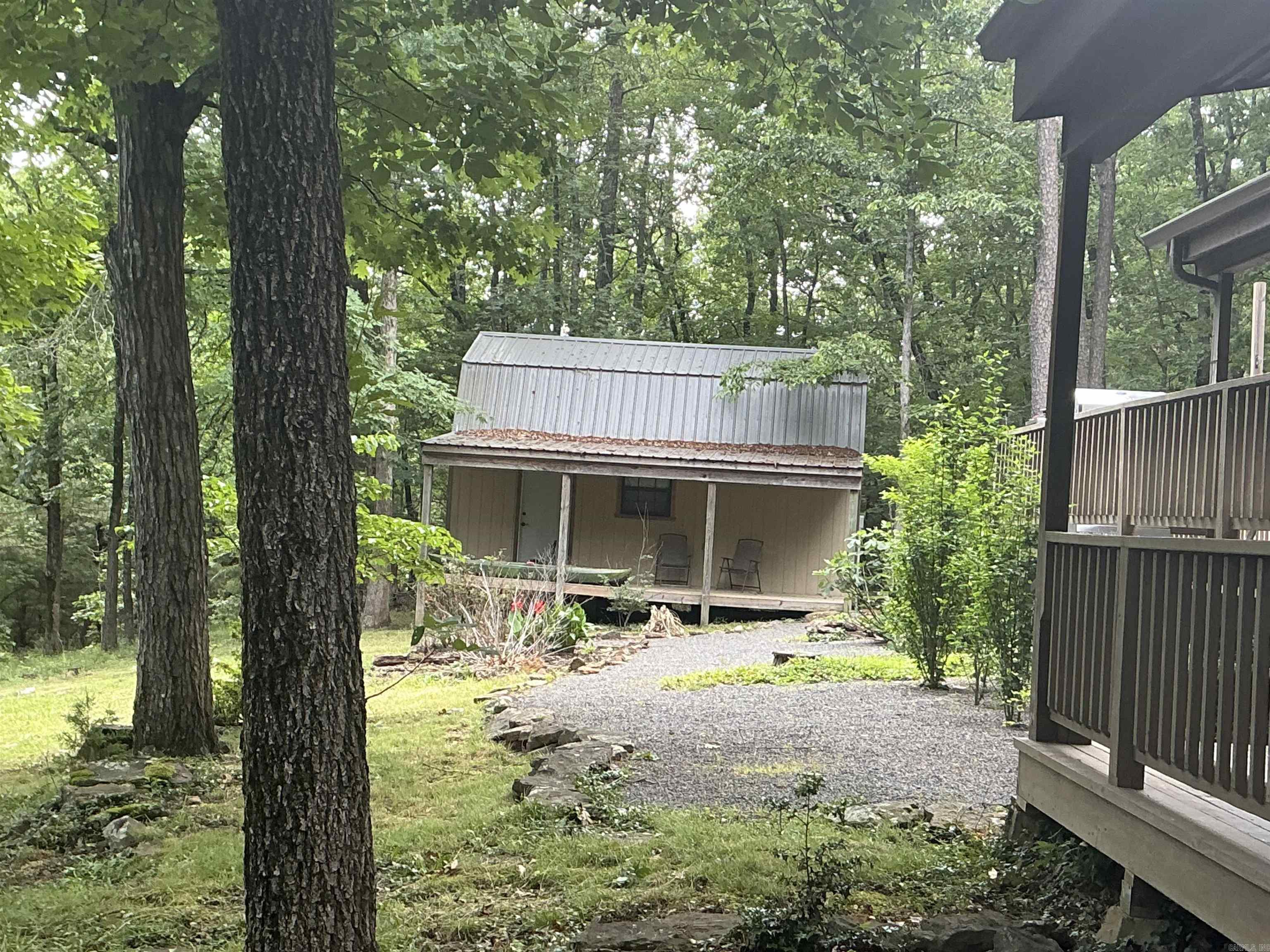 CHELSEA GLADE - Residential