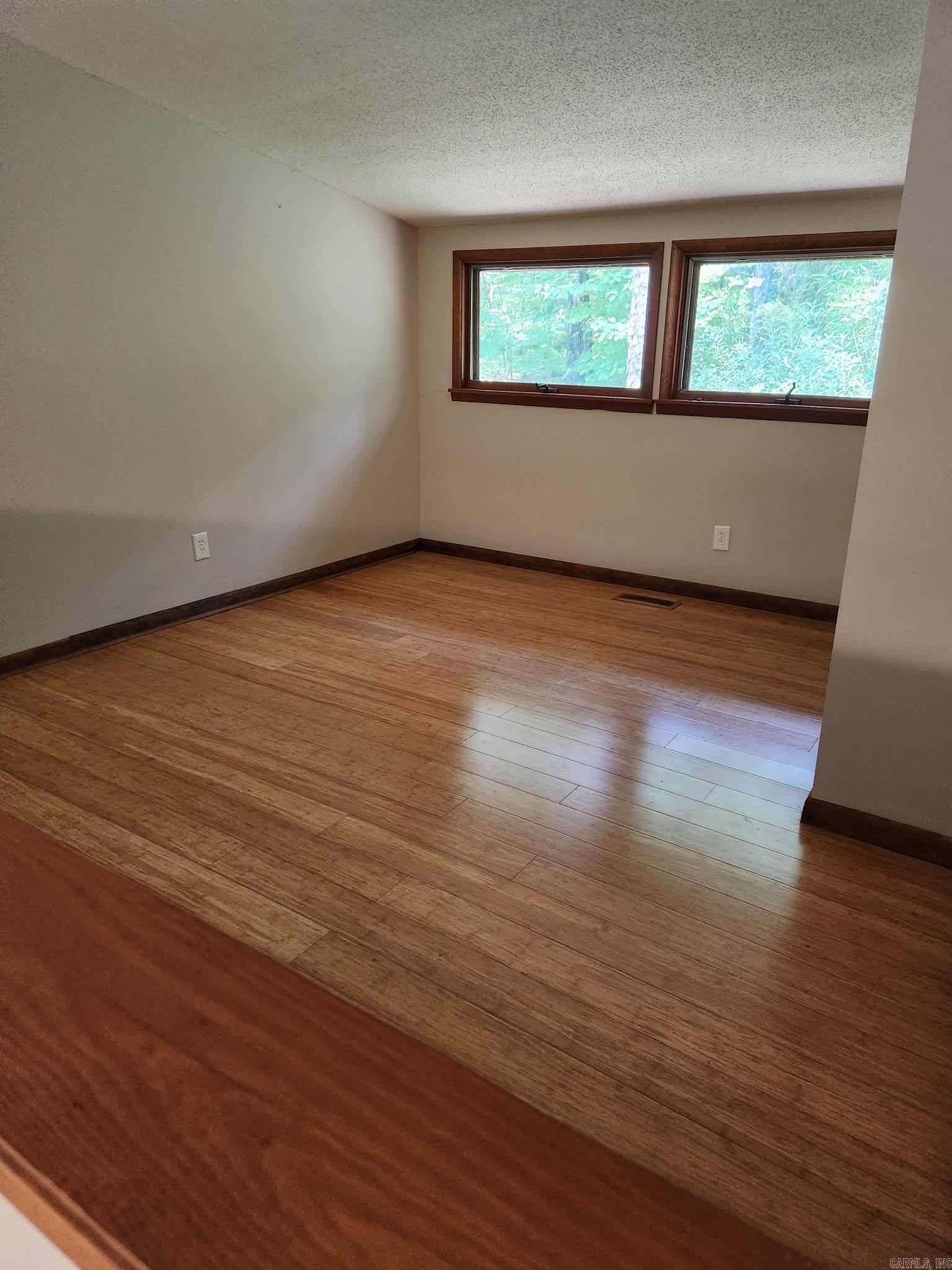 CHELSEA GLADE - Residential