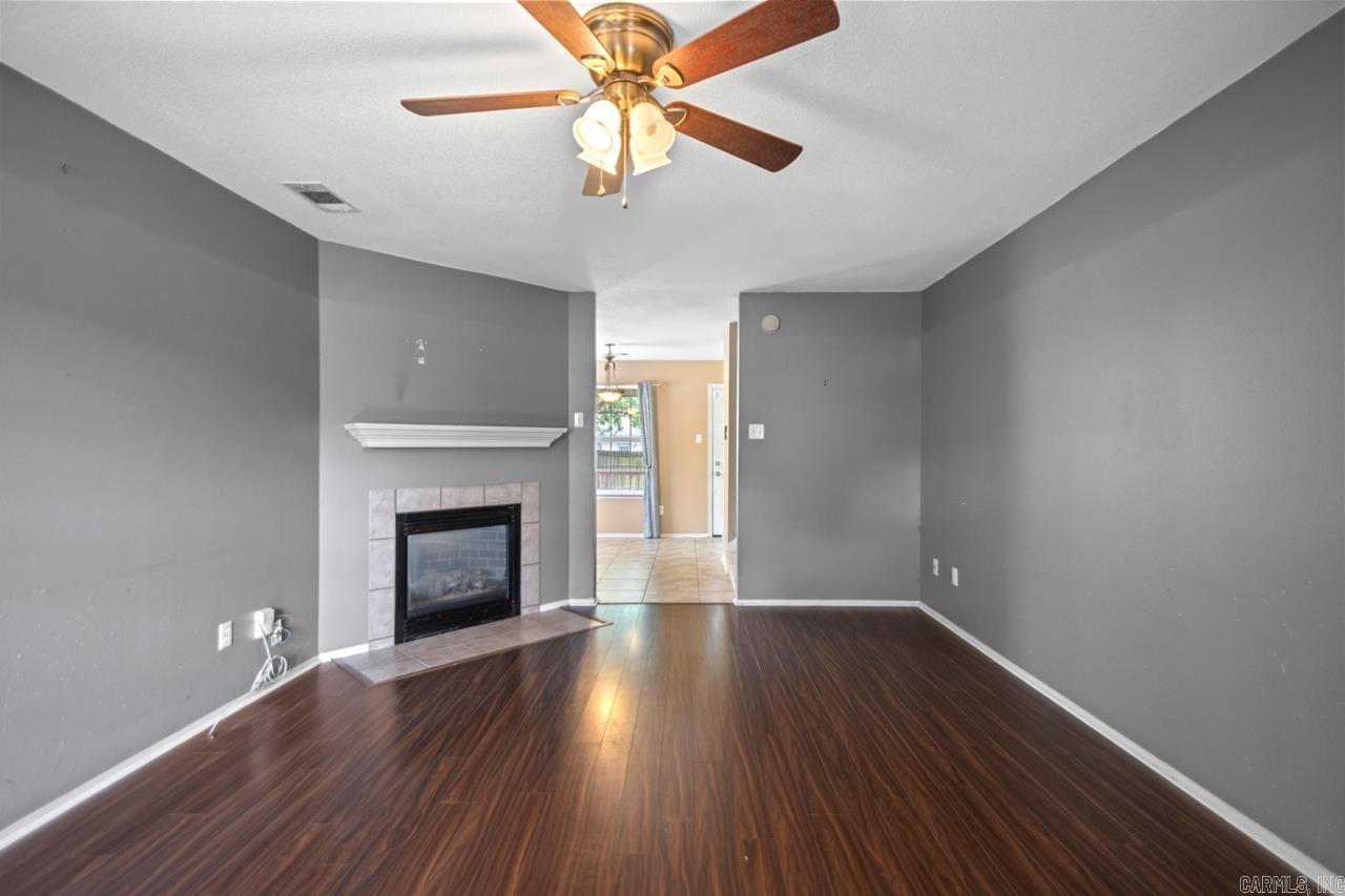 NEW TOWNE VILLAGE - Residential